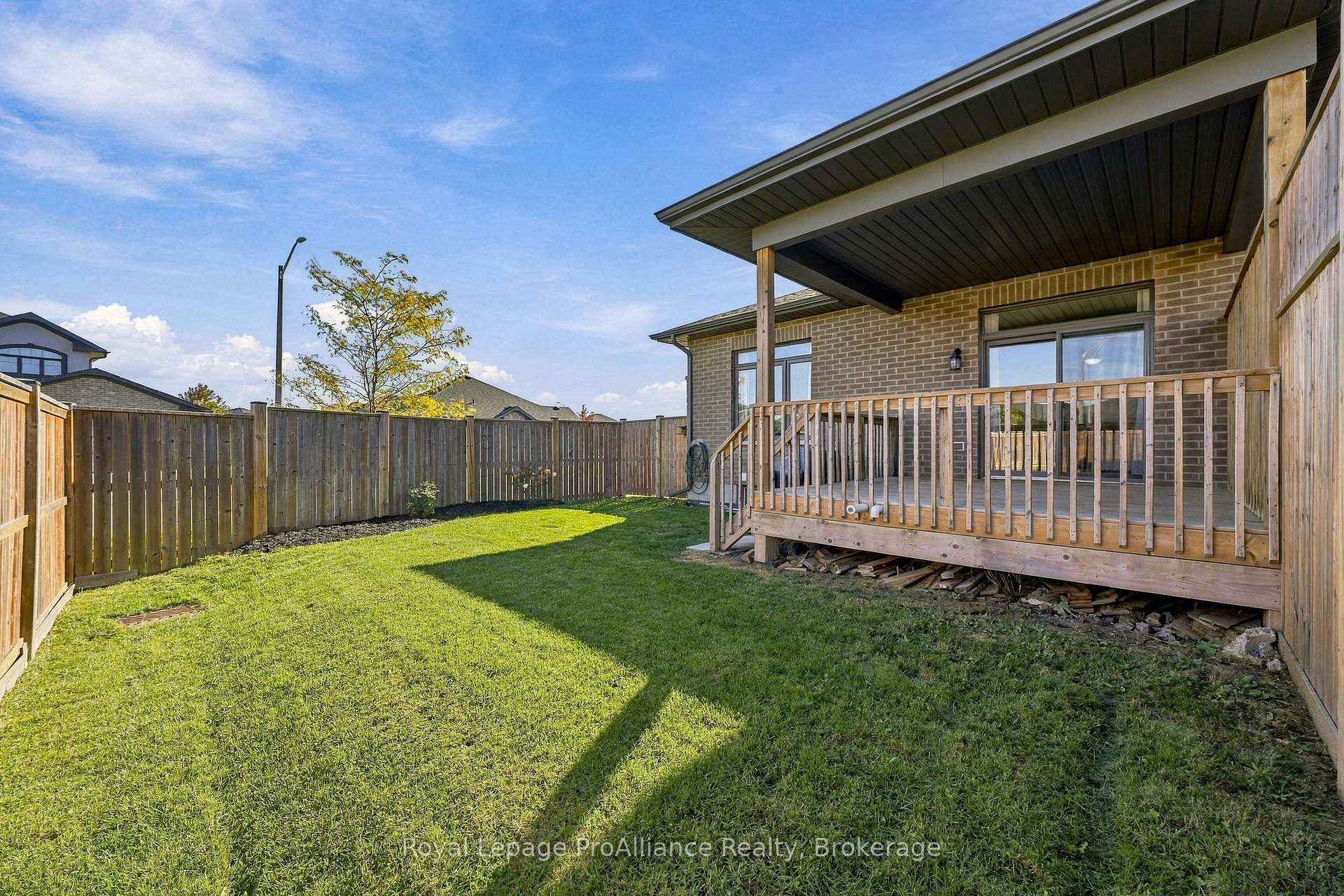 Photo 43 of 18 Covington Crescent, Belleville, Thurlow Ward — HOMEH