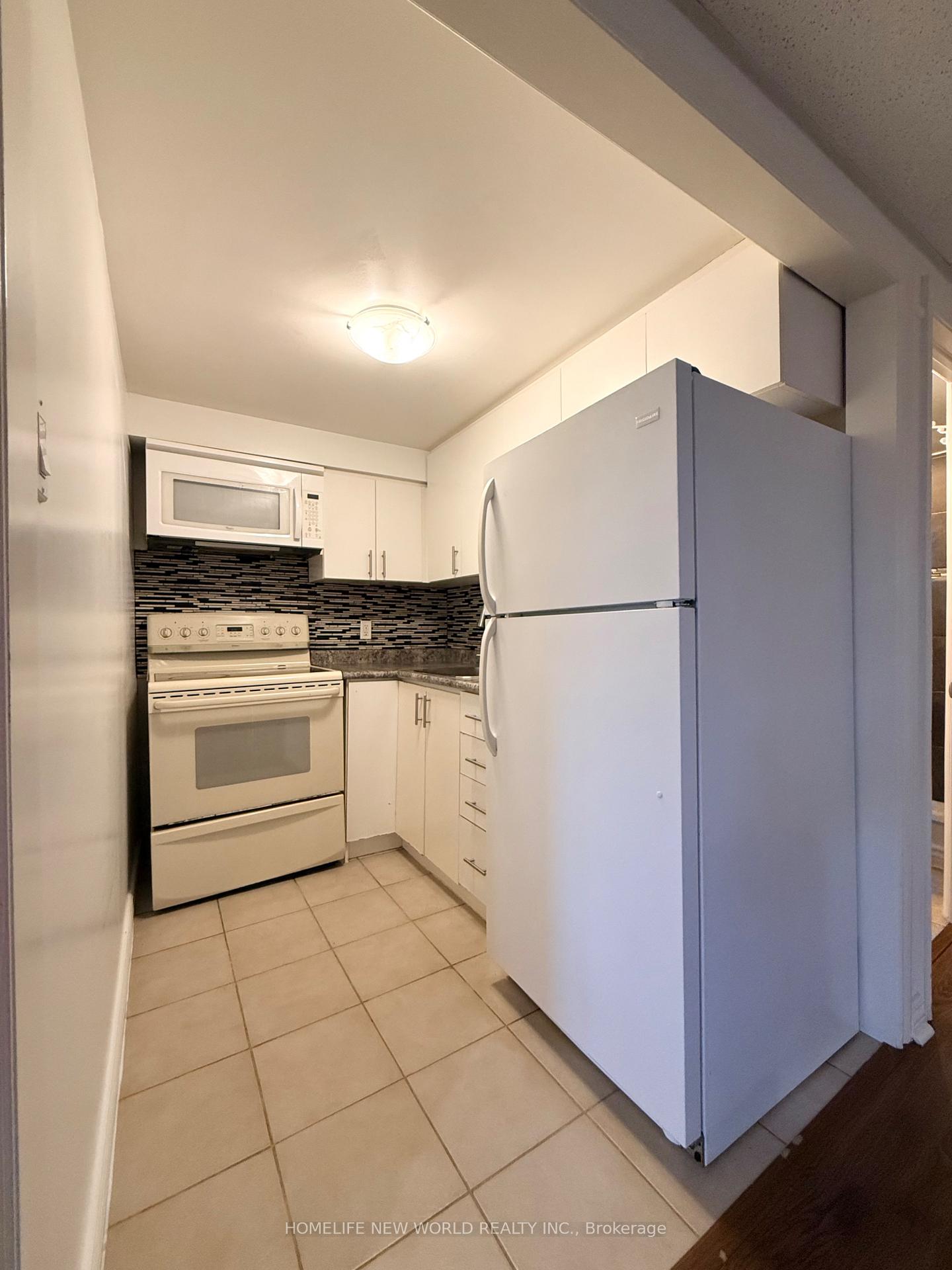 Photo 11 of Unit BSMT, 39 Aberfeldy Crescent, Markham, German Mills — HOMEH