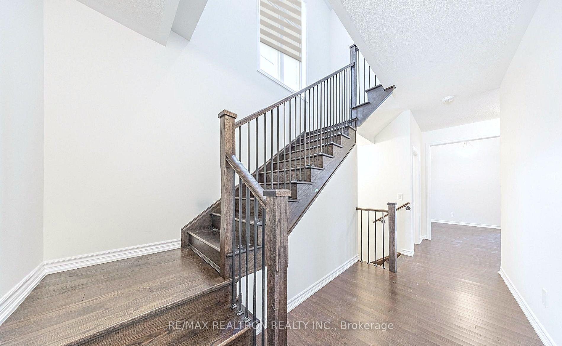Photo 18 of 1041 Suddard Avenue, Oshawa, Kedron — HOMEH