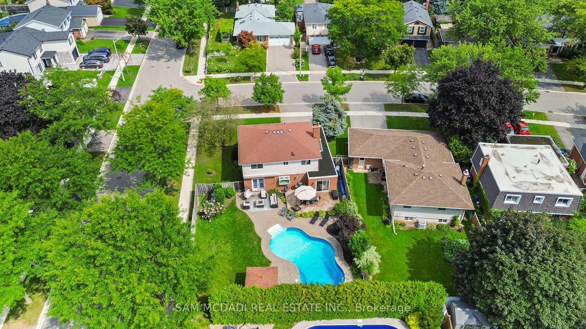 Photo 4 of 2528 Frankfield Road, Mississauga, Sheridan — HOMEH