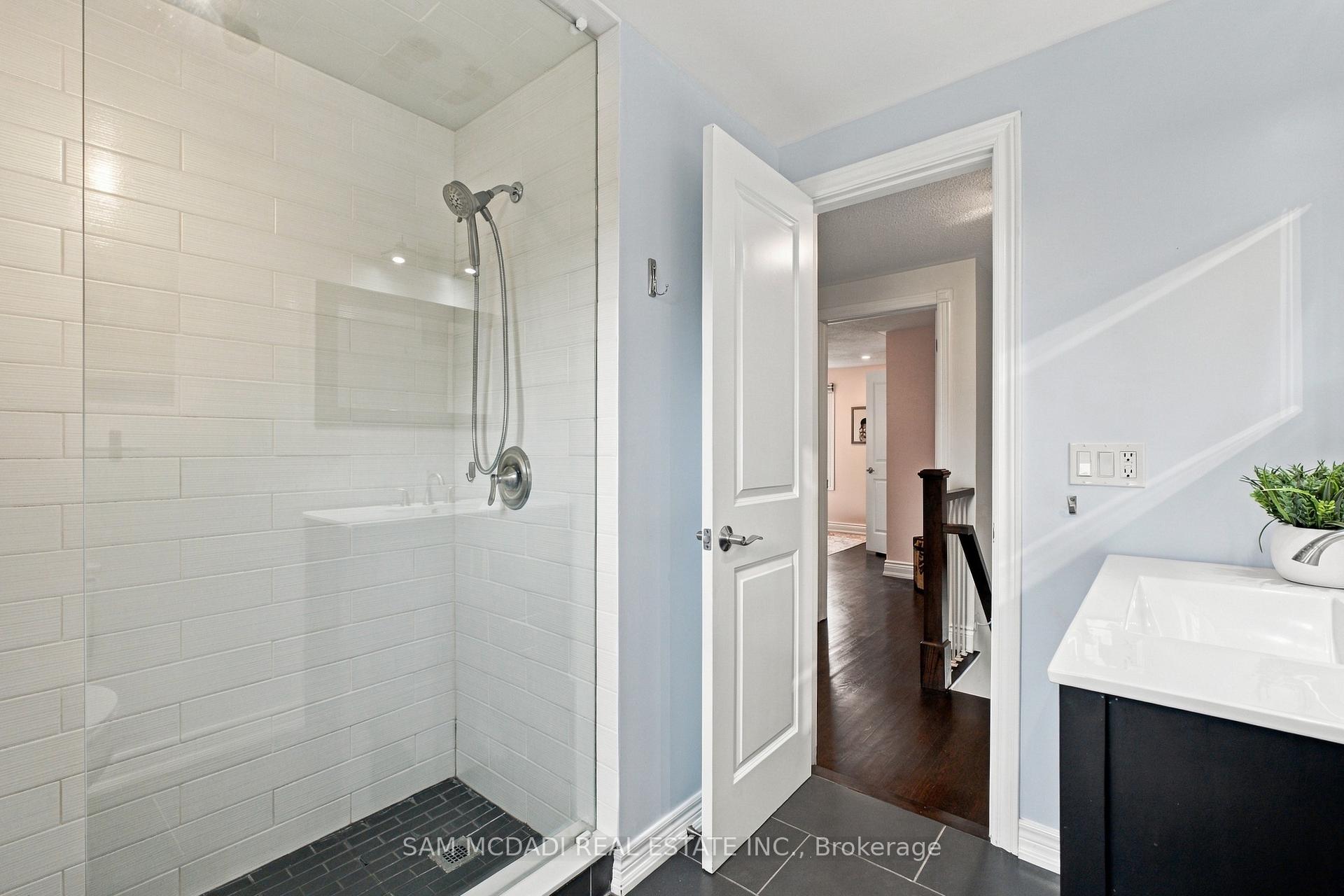 Photo 28 of 2528 Frankfield Road, Mississauga, Sheridan — HOMEH