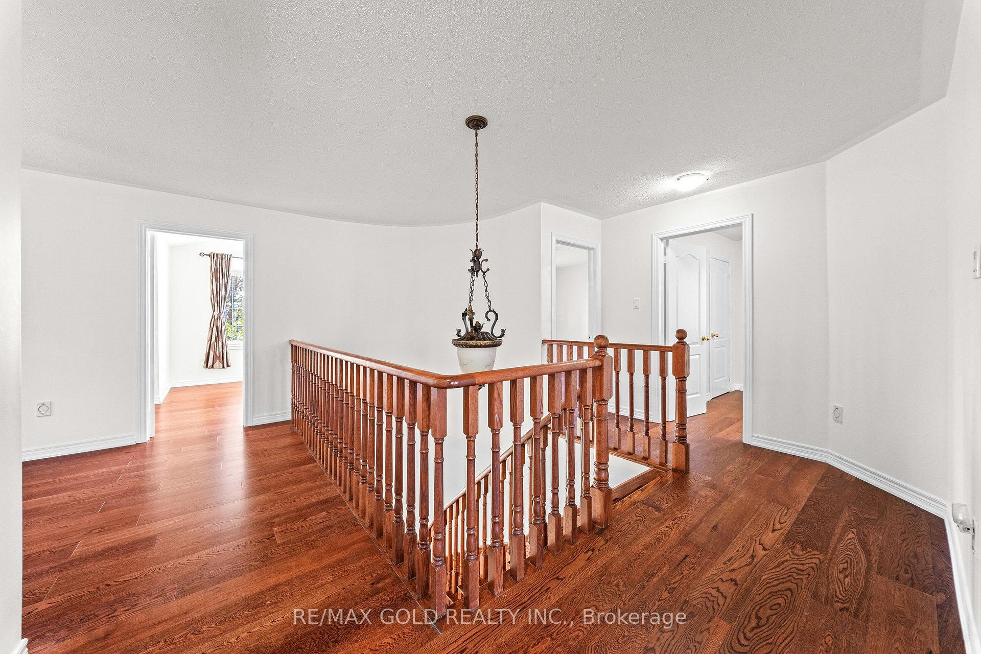 Photo 13 of 11 Maple Valley Street, Brampton, Bram East — HOMEH