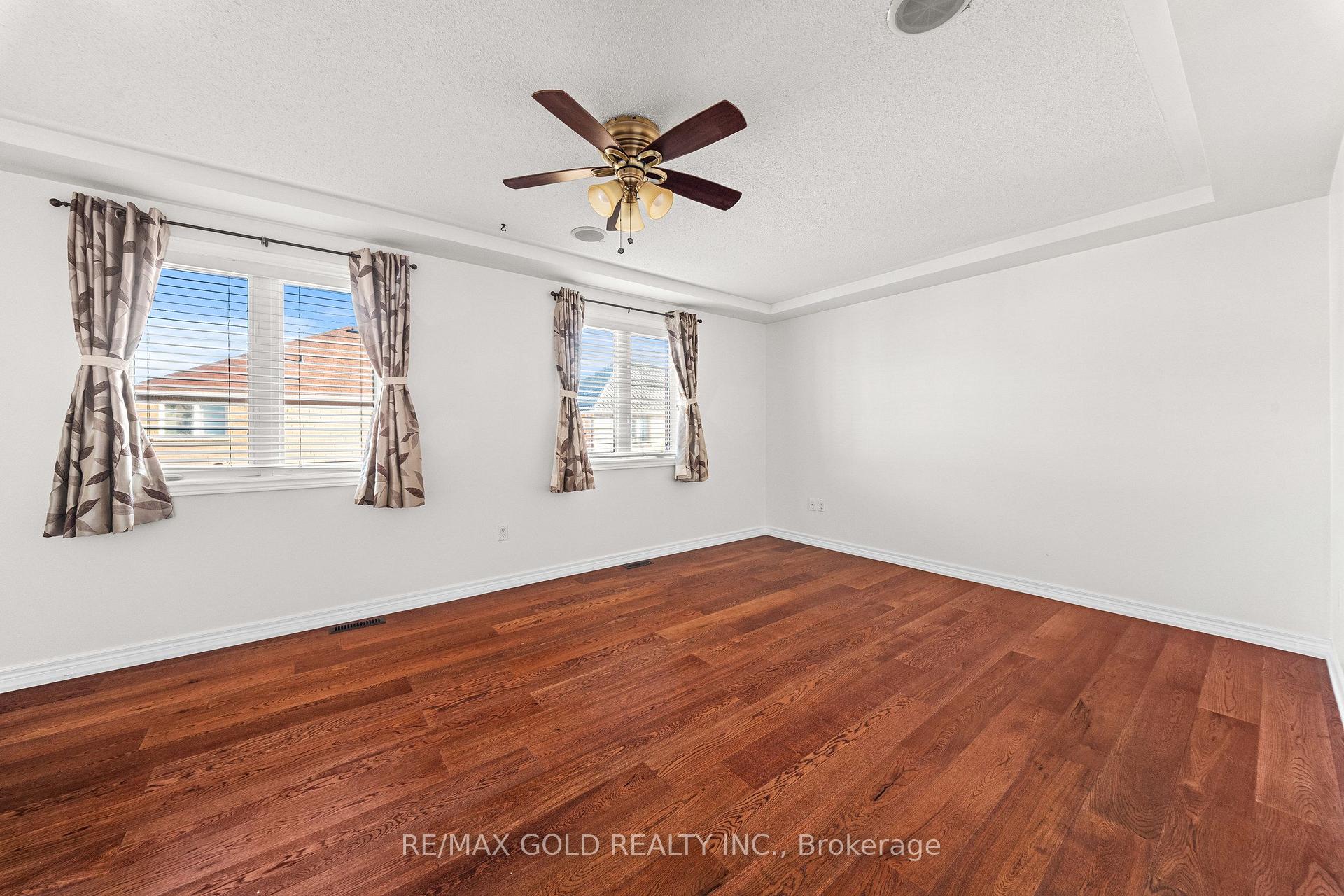Photo 14 of 11 Maple Valley Street, Brampton, Bram East — HOMEH