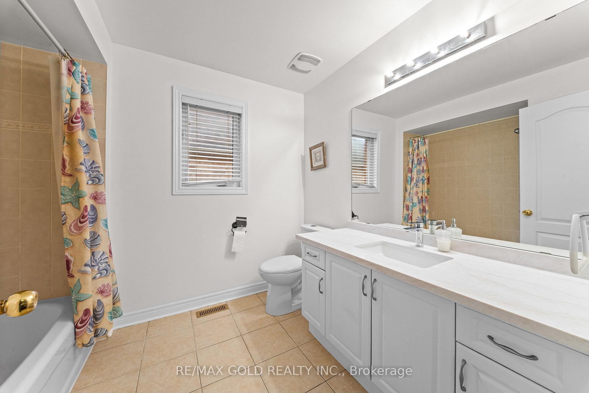 Photo 17 of 11 Maple Valley Street, Brampton, Bram East — HOMEH