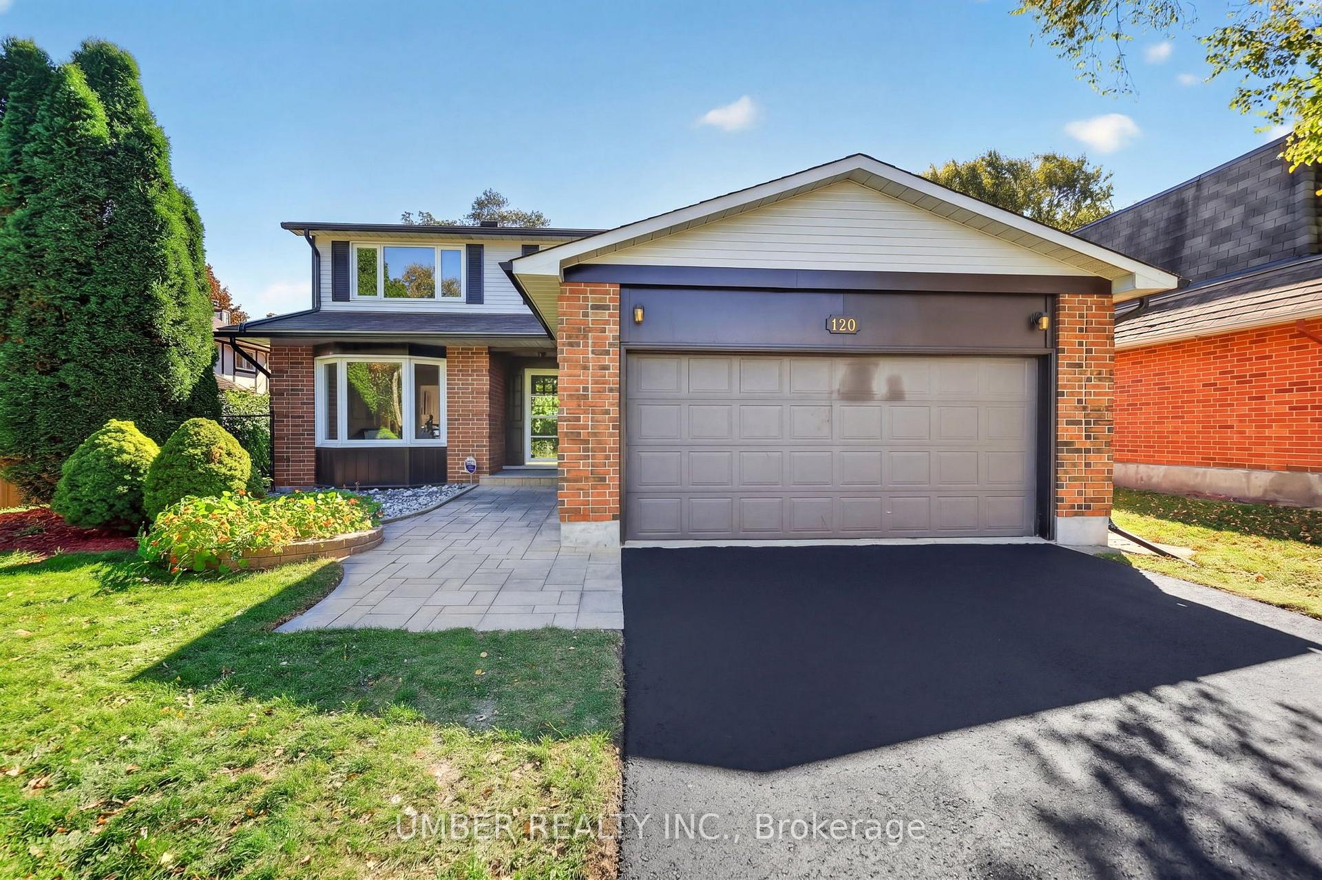 Photo of 120 Hawk Crescent