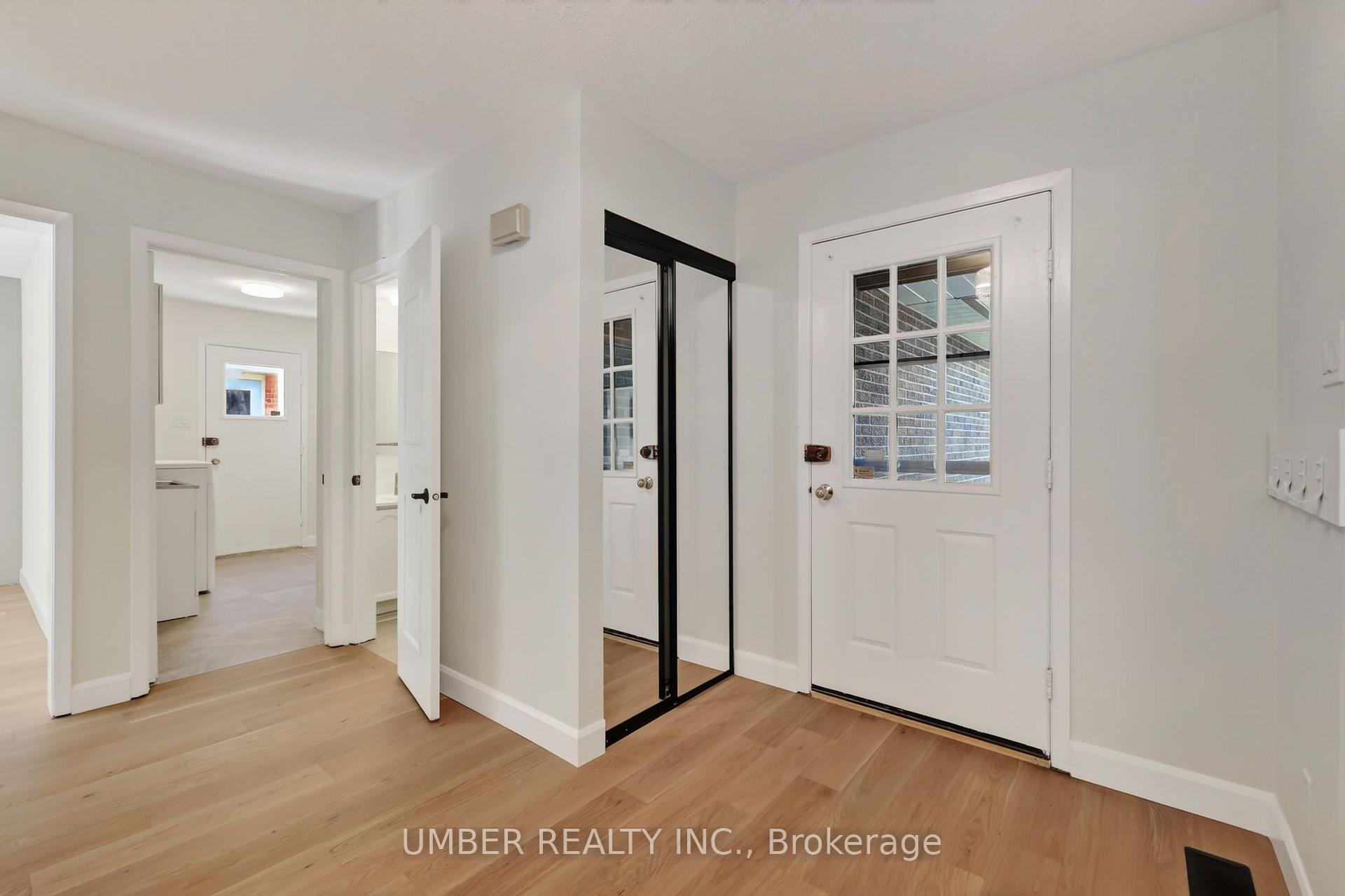 Photo 5 of 120 Hawk Crescent, Ottawa, Hunt Club/Western Community — HOMEH