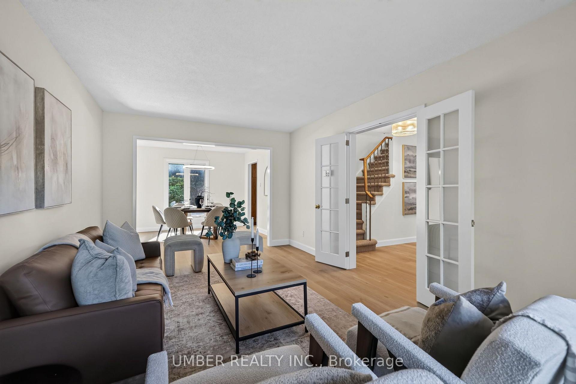 Photo 10 of 120 Hawk Crescent, Ottawa, Hunt Club/Western Community — HOMEH