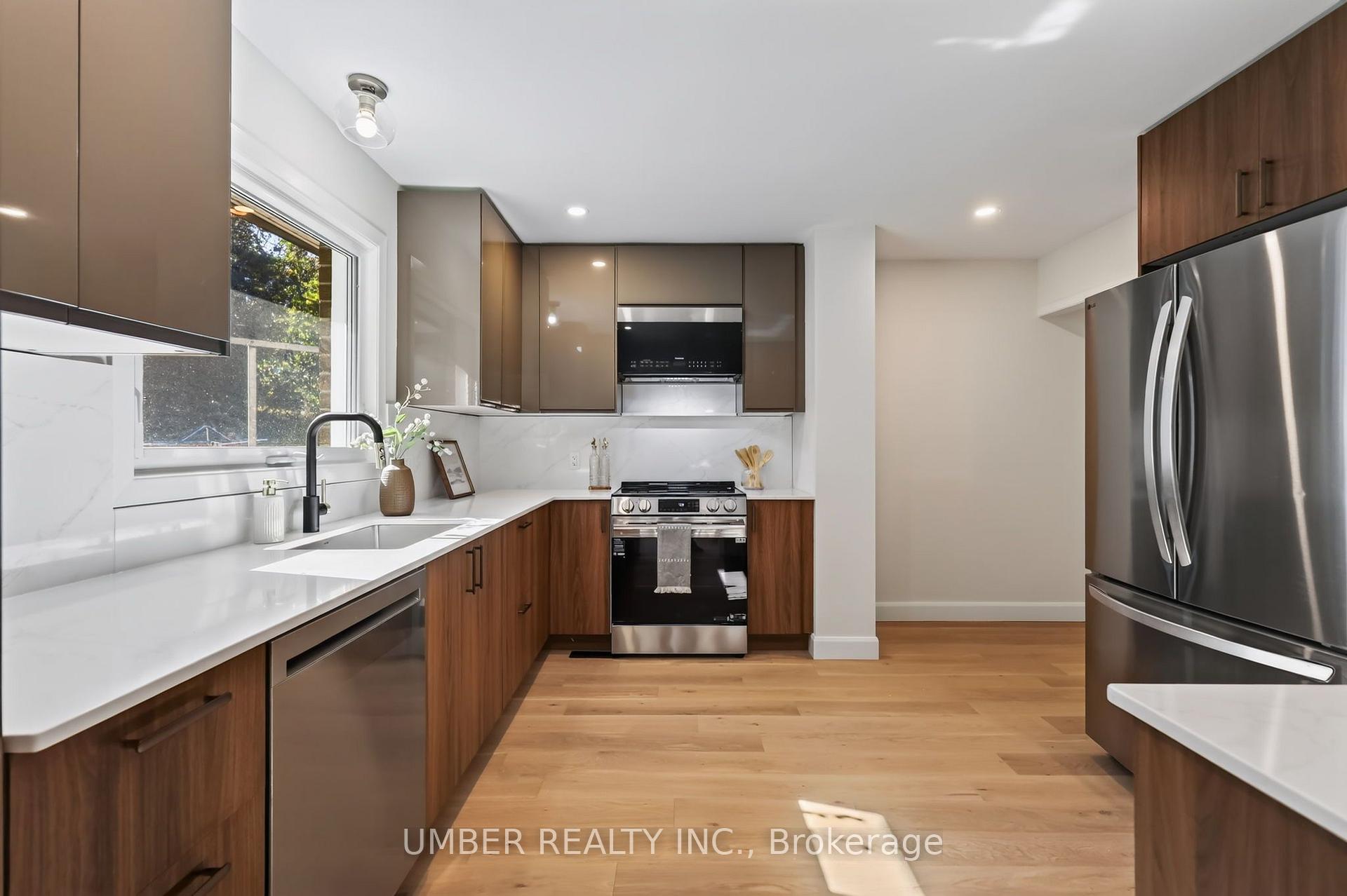 Photo 13 of 120 Hawk Crescent, Ottawa, Hunt Club/Western Community — HOMEH