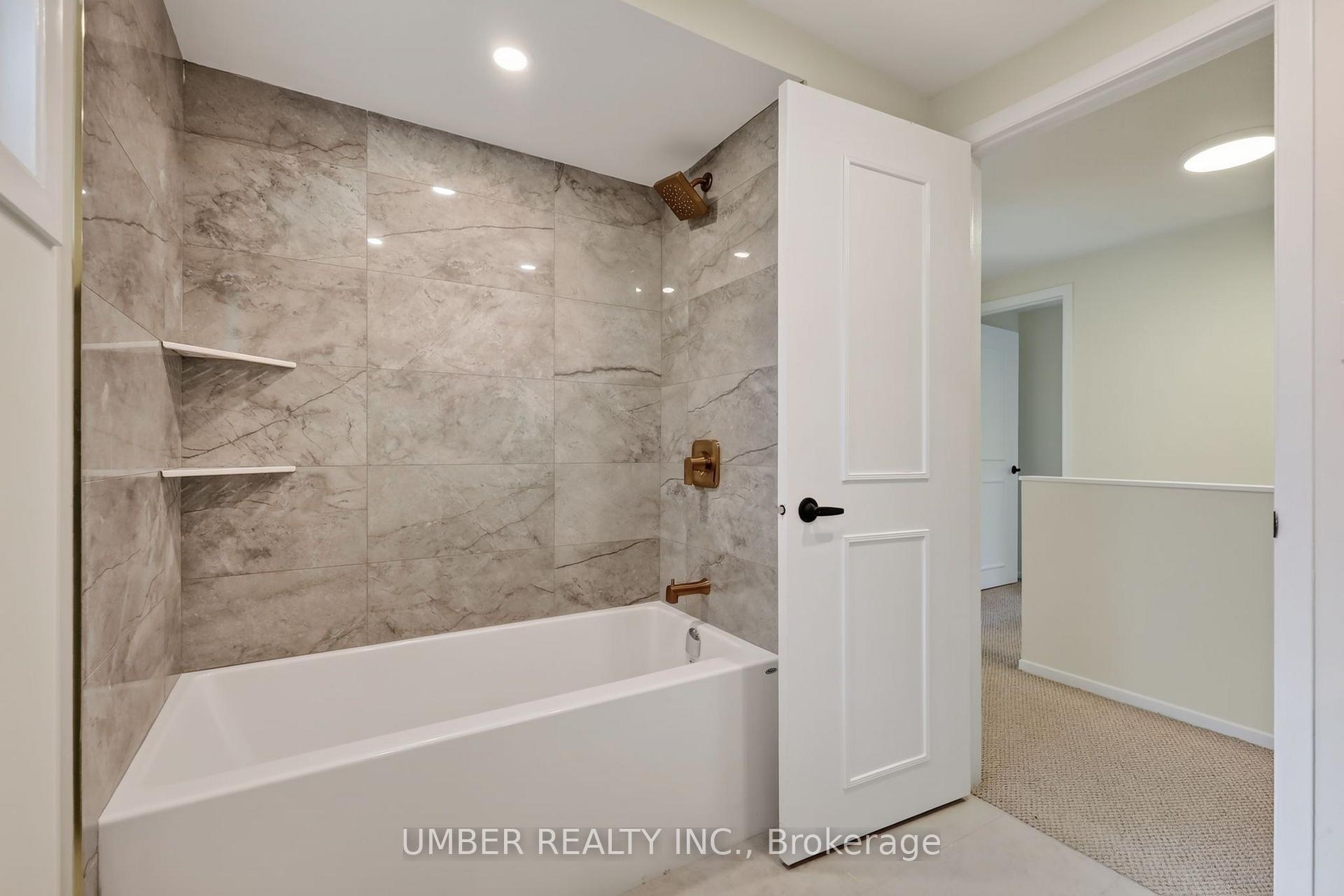 Photo 30 of 120 Hawk Crescent, Ottawa, Hunt Club/Western Community — HOMEH