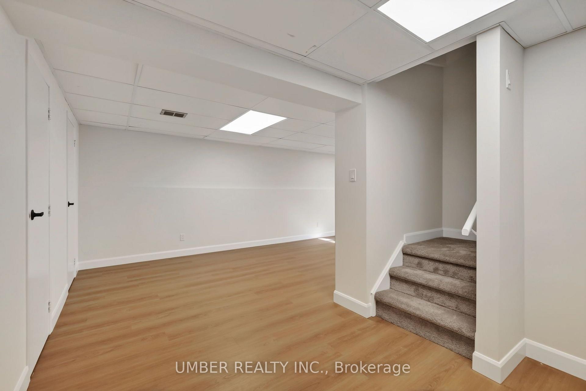 Photo 39 of 120 Hawk Crescent, Ottawa, Hunt Club/Western Community — HOMEH