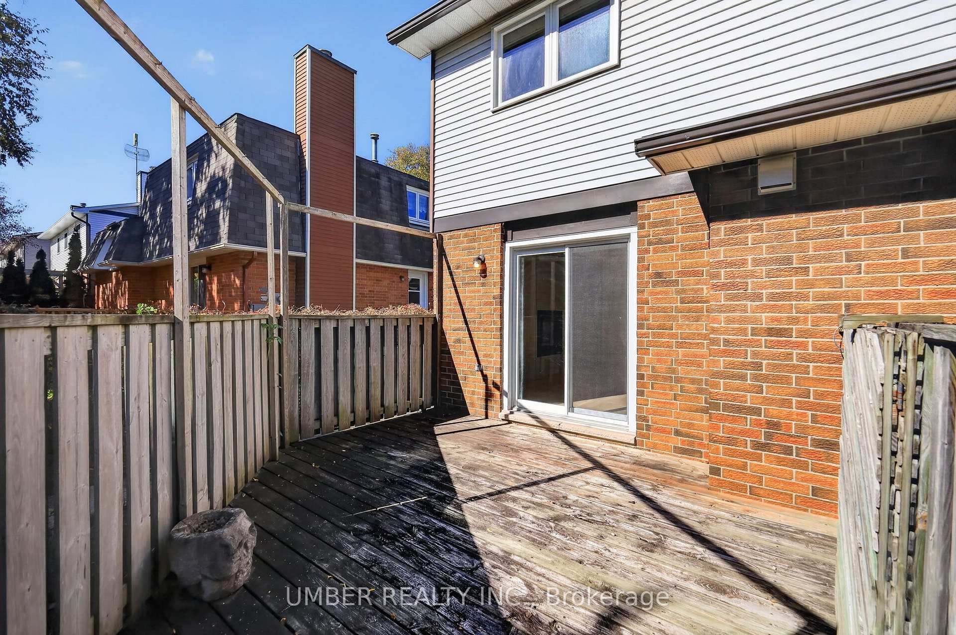 Photo 46 of 120 Hawk Crescent, Ottawa, Hunt Club/Western Community — HOMEH