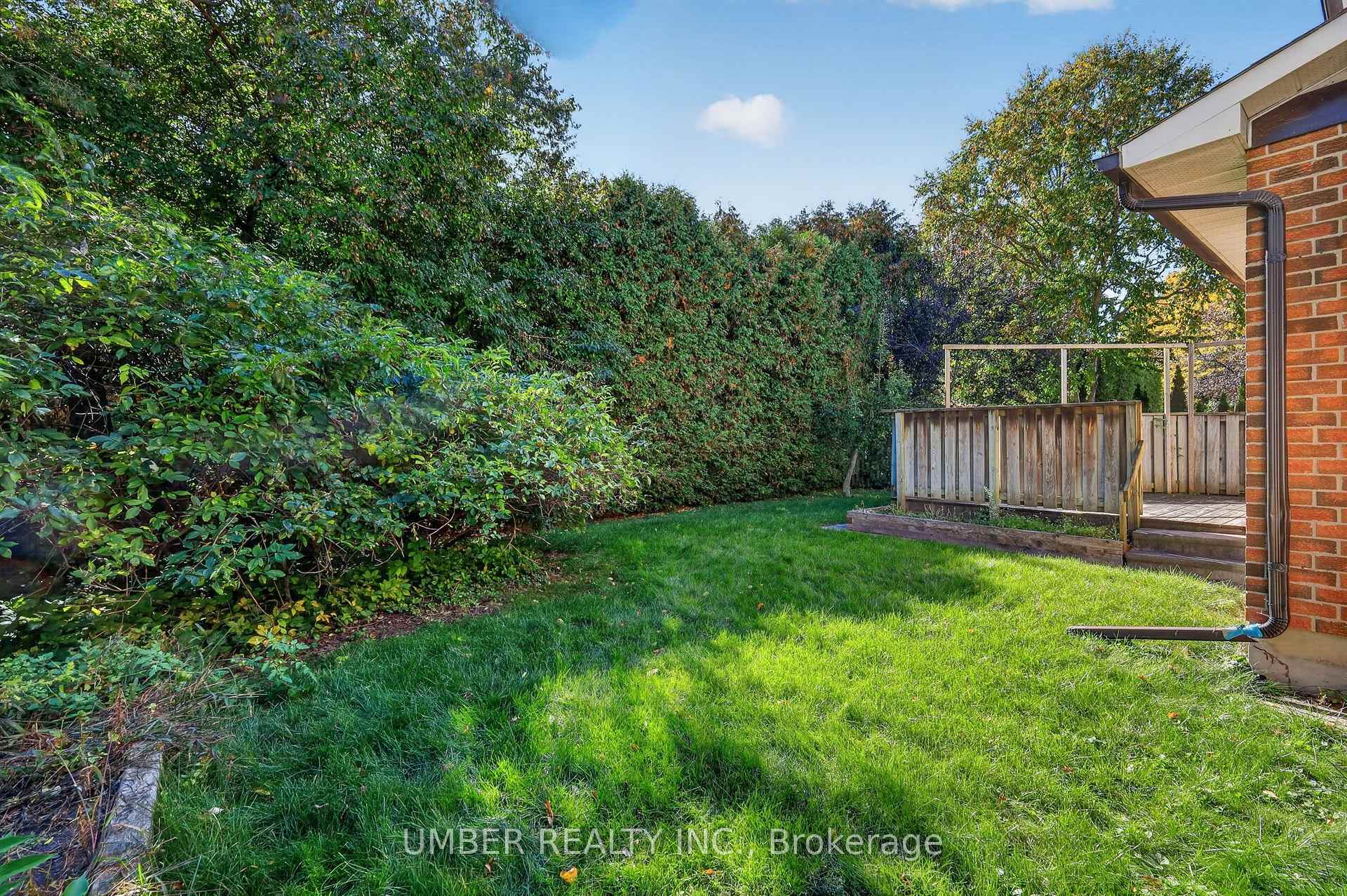 Photo 50 of 120 Hawk Crescent, Ottawa, Hunt Club/Western Community — HOMEH