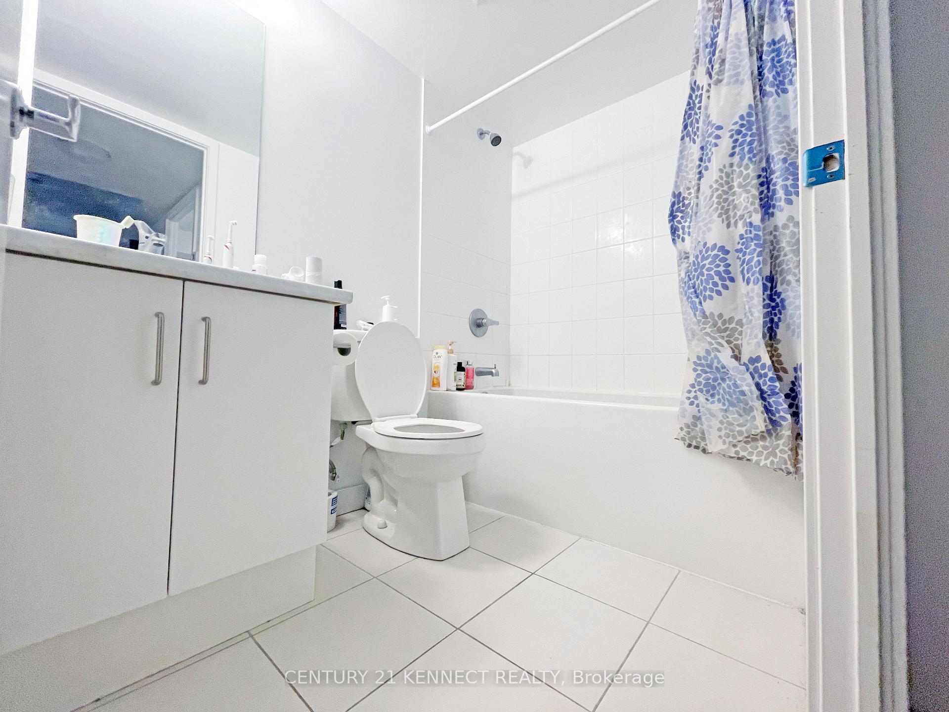 Photo 12 of Unit 502R, 231 College Street, Toronto, Kensington-Chinatown — HOMEH
