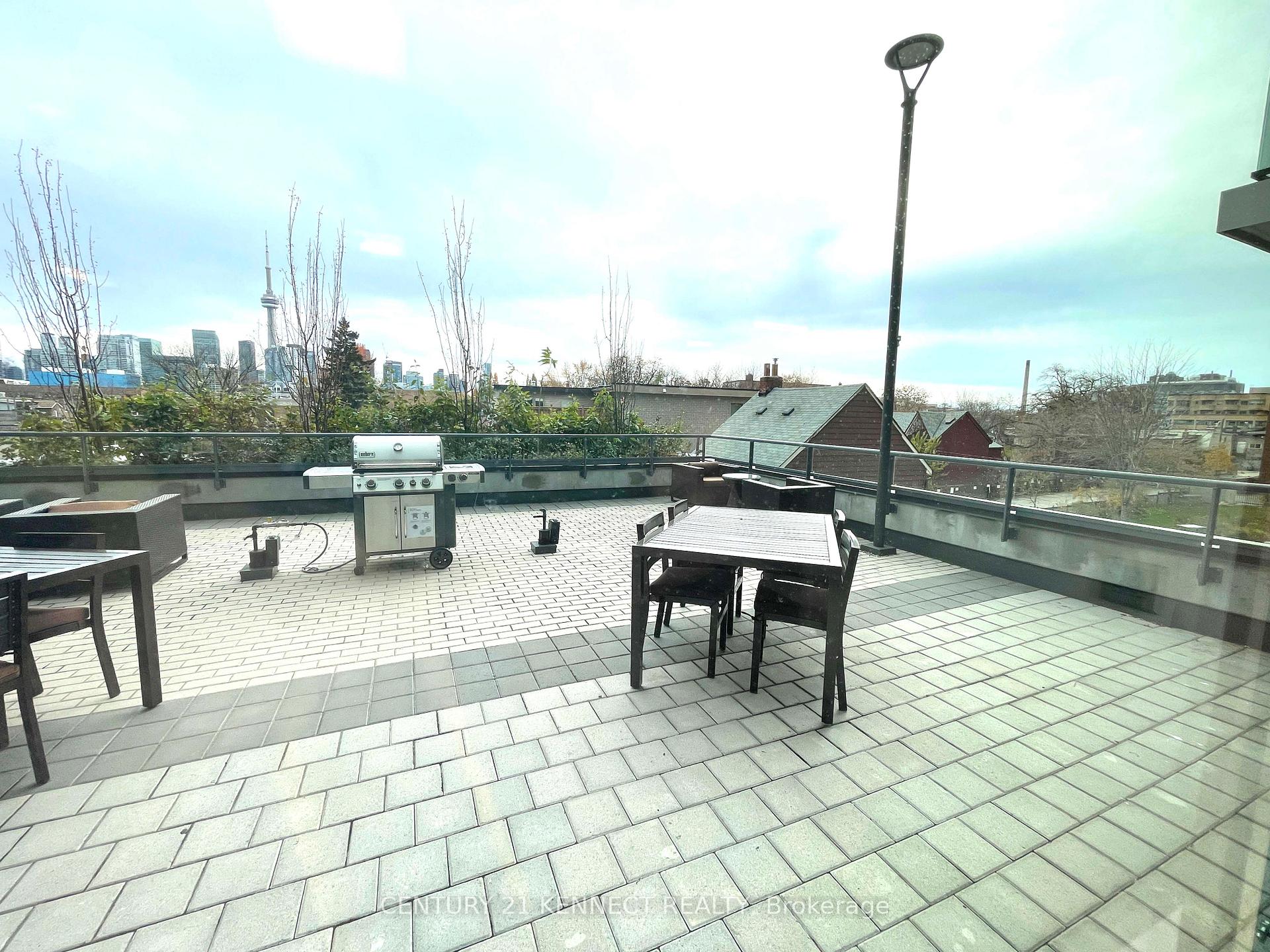 Photo 20 of Unit 502R, 231 College Street, Toronto, Kensington-Chinatown — HOMEH