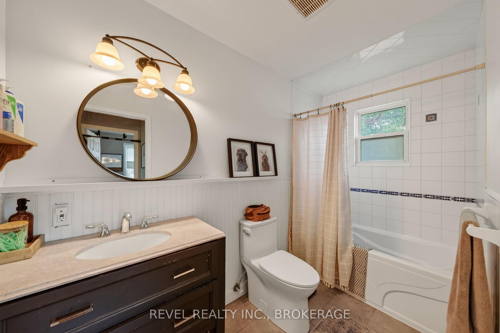 Photo 32 of 637 Collins Bay Road, Kingston, South of Taylor-Kidd Blvd — HOMEH