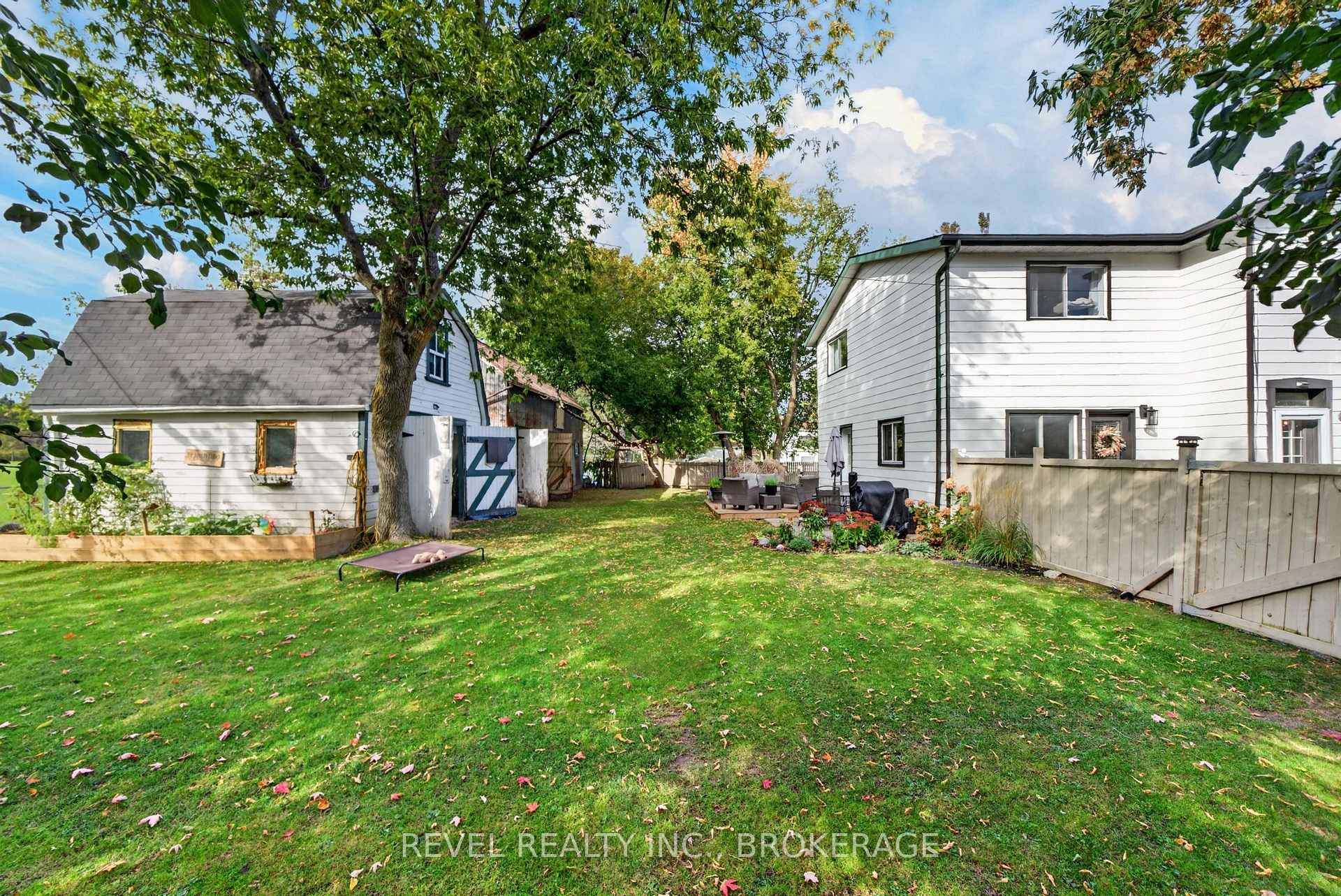 Photo 41 of 637 Collins Bay Road, Kingston, South of Taylor-Kidd Blvd — HOMEH