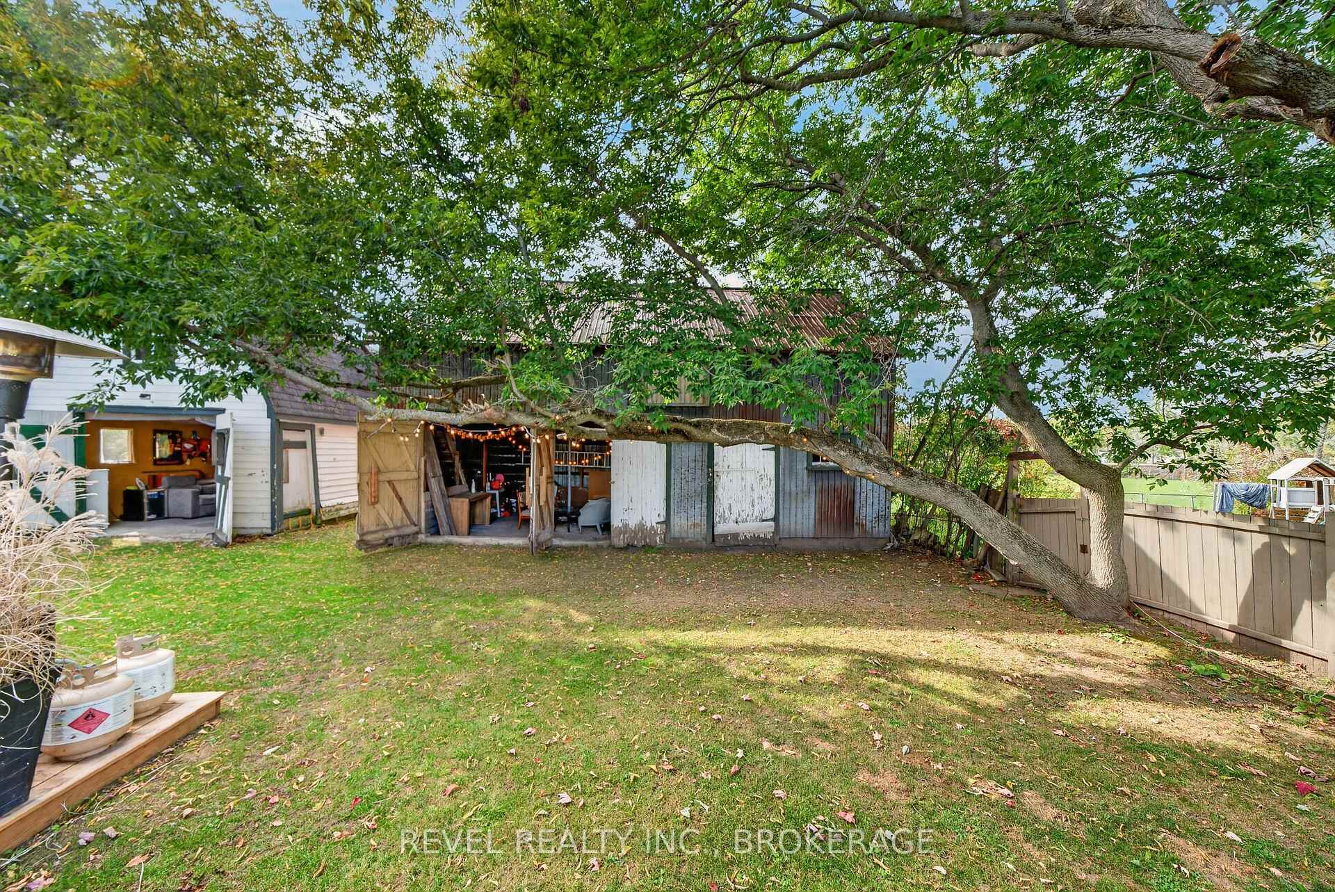 Photo 46 of 637 Collins Bay Road, Kingston, South of Taylor-Kidd Blvd — HOMEH