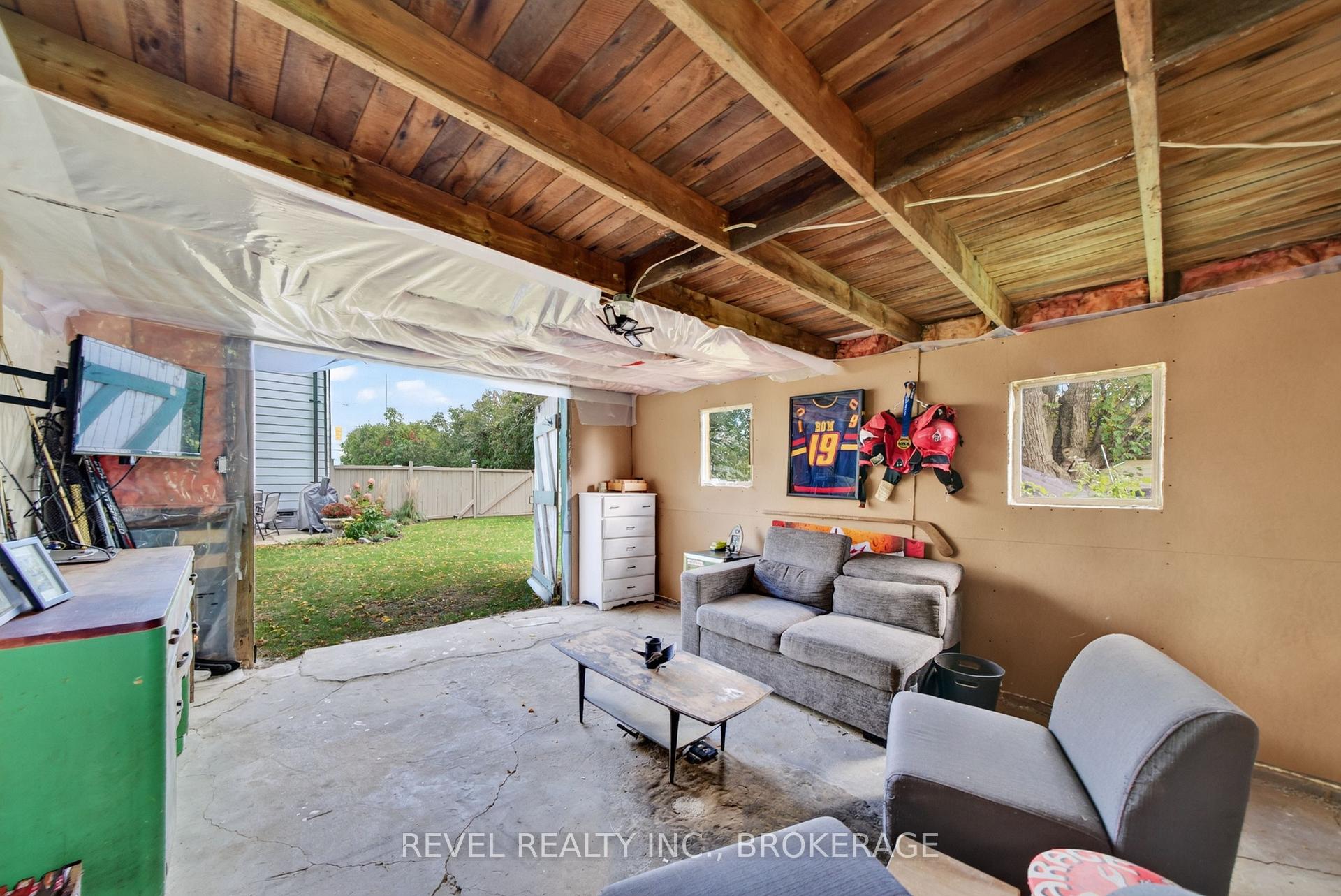 Photo 49 of 637 Collins Bay Road, Kingston, South of Taylor-Kidd Blvd — HOMEH