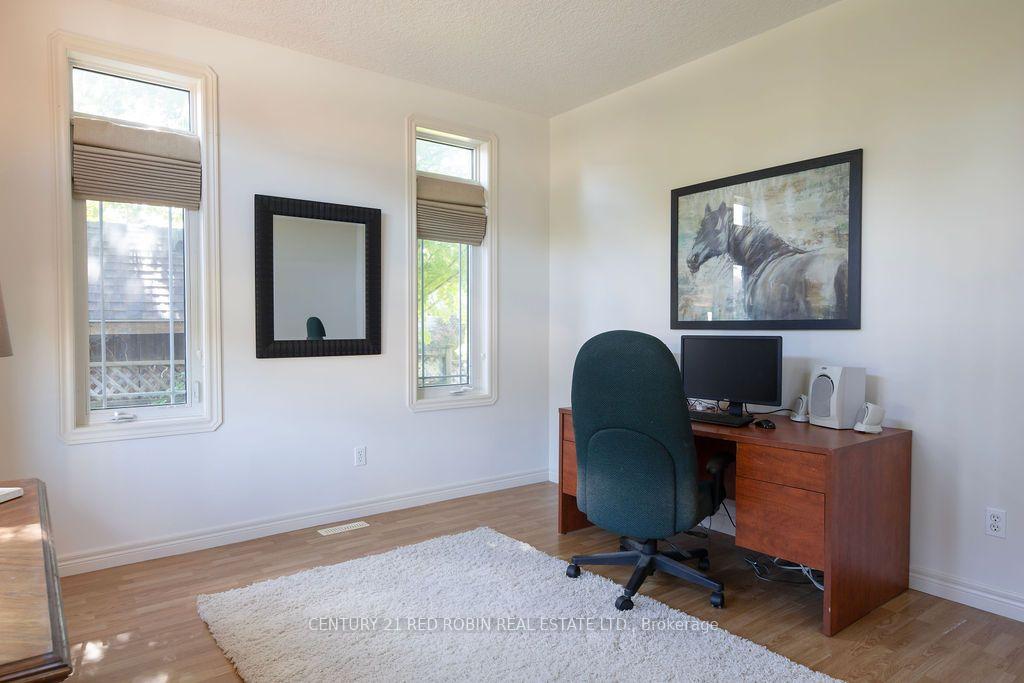 Photo 16 of 516 Harris Circle, Strathroy-Caradoc, NE — HOMEH