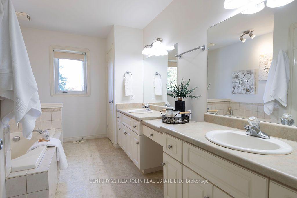 Photo 24 of 516 Harris Circle, Strathroy-Caradoc, NE — HOMEH