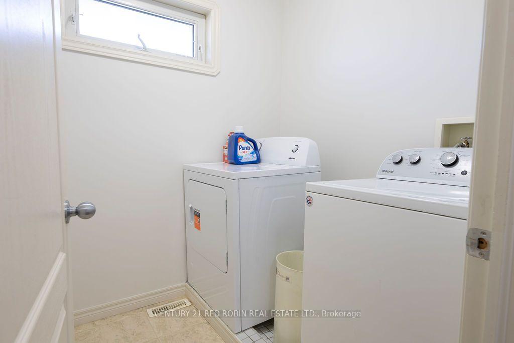 Photo 38 of 516 Harris Circle, Strathroy-Caradoc, NE — HOMEH