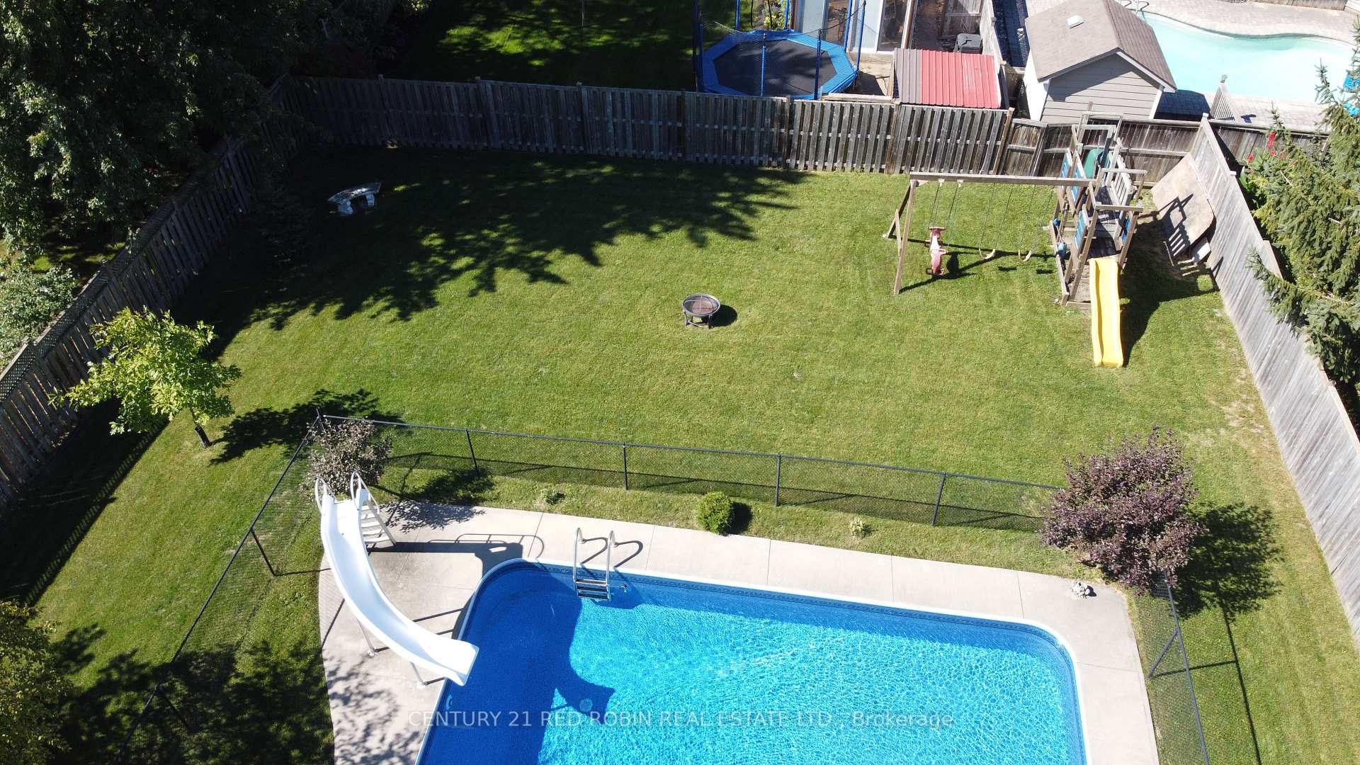 Photo 47 of 516 Harris Circle, Strathroy-Caradoc, NE — HOMEH