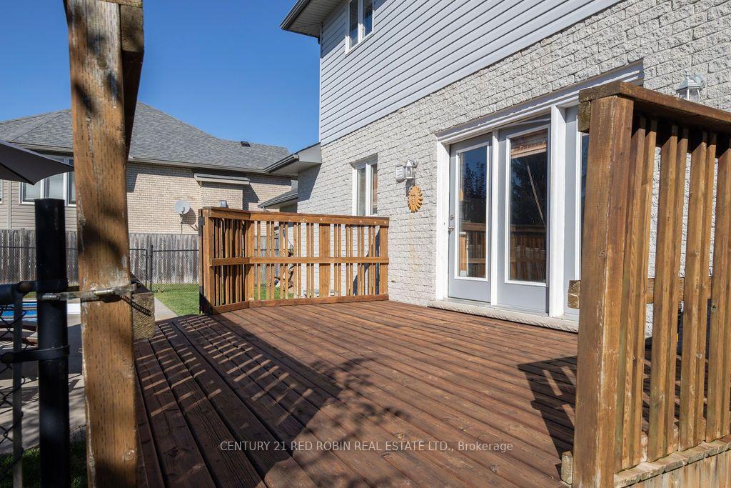 Photo 48 of 516 Harris Circle, Strathroy-Caradoc, NE — HOMEH