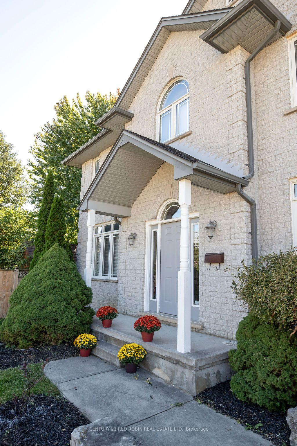 Photo 49 of 516 Harris Circle, Strathroy-Caradoc, NE — HOMEH