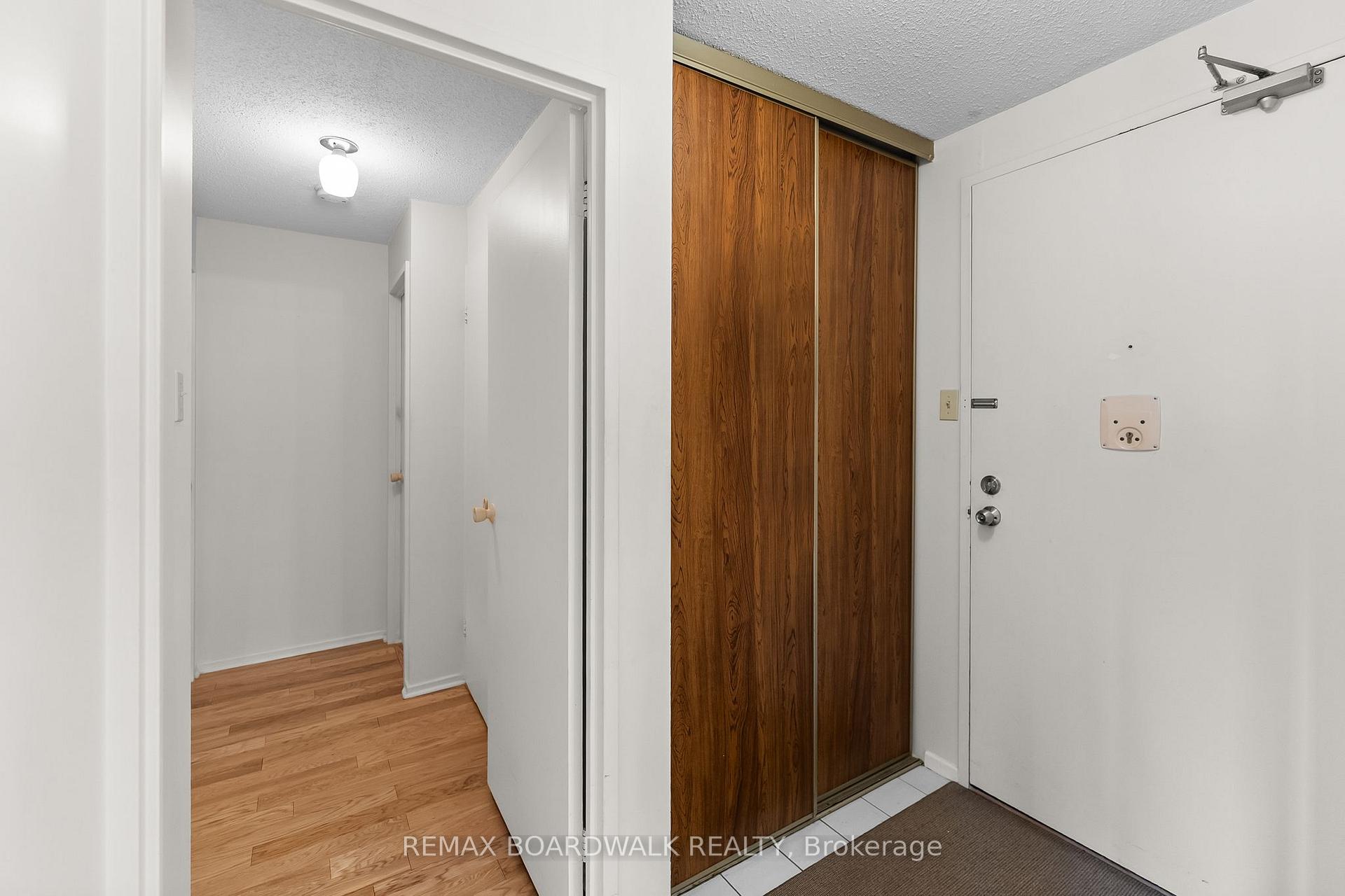 Photo 5 of Unit 503, 1599 Lassiter Terrace, Ottawa, Beaconwood — HOMEH