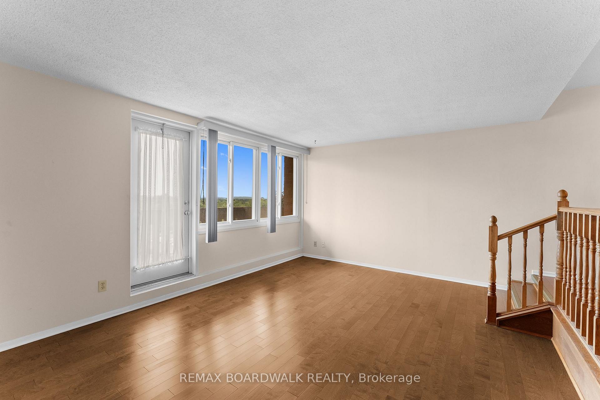 Photo 7 of Unit 503, 1599 Lassiter Terrace, Ottawa, Beaconwood — HOMEH