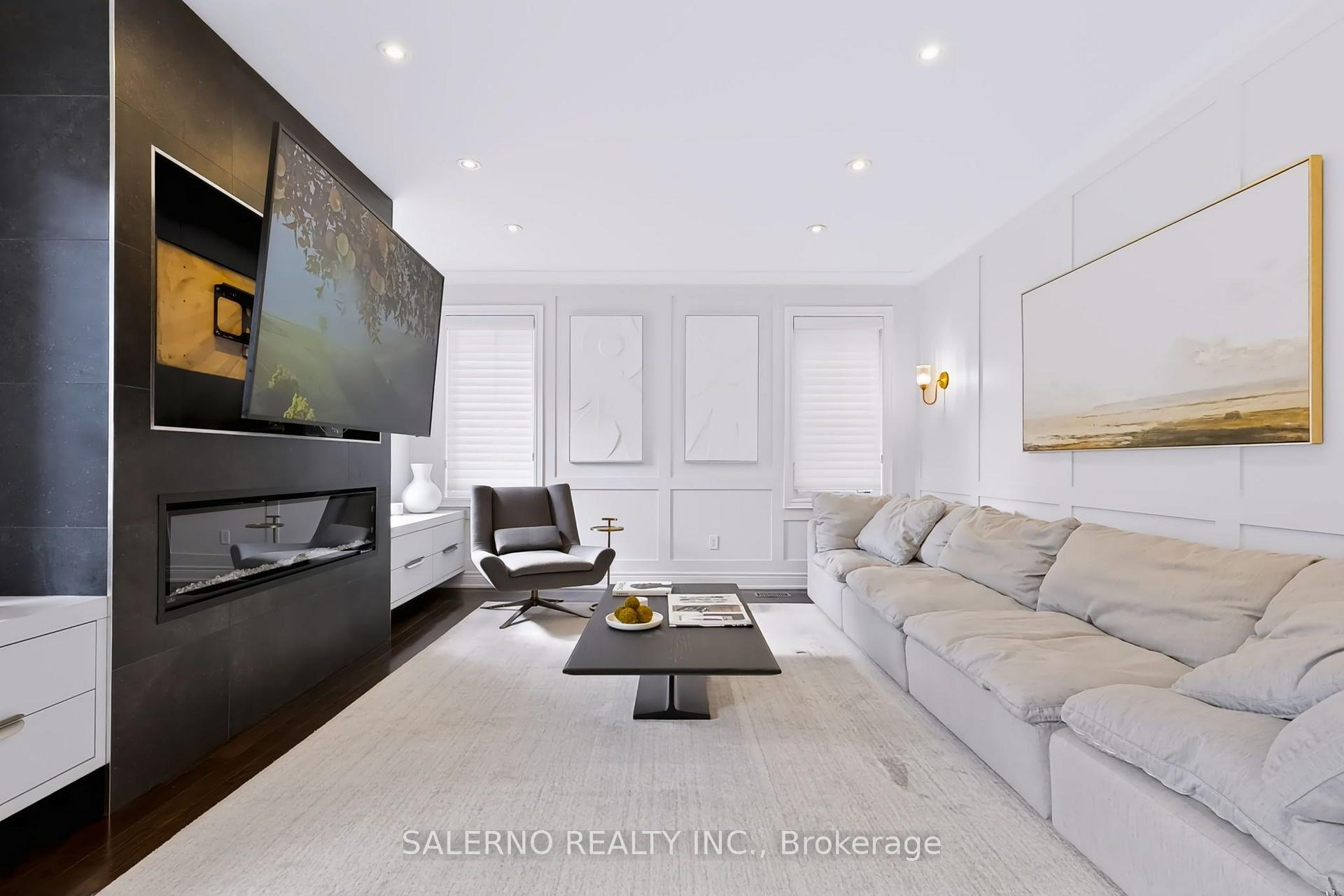 Photo 15 of 45 Woodgate Pines Drive, Vaughan, Kleinburg — HOMEH