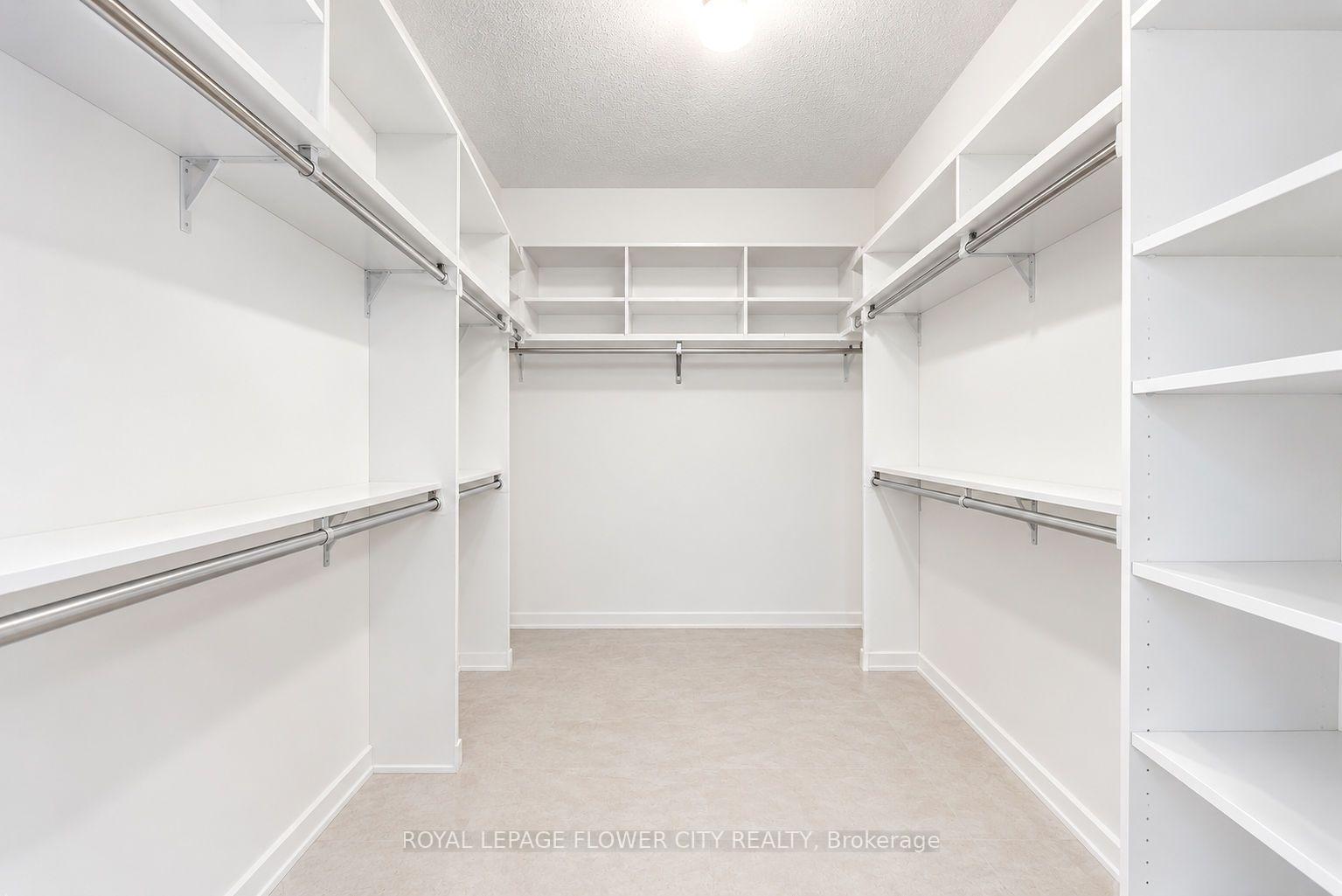 Photo 4 of Unit 423, 1400 The Esplanade, Pickering, Town Centre — HOMEH