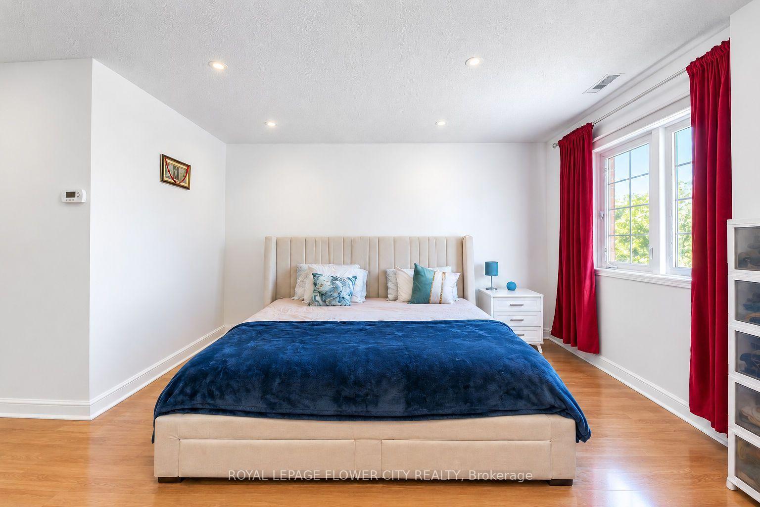 Photo 9 of Unit 423, 1400 The Esplanade, Pickering, Town Centre — HOMEH