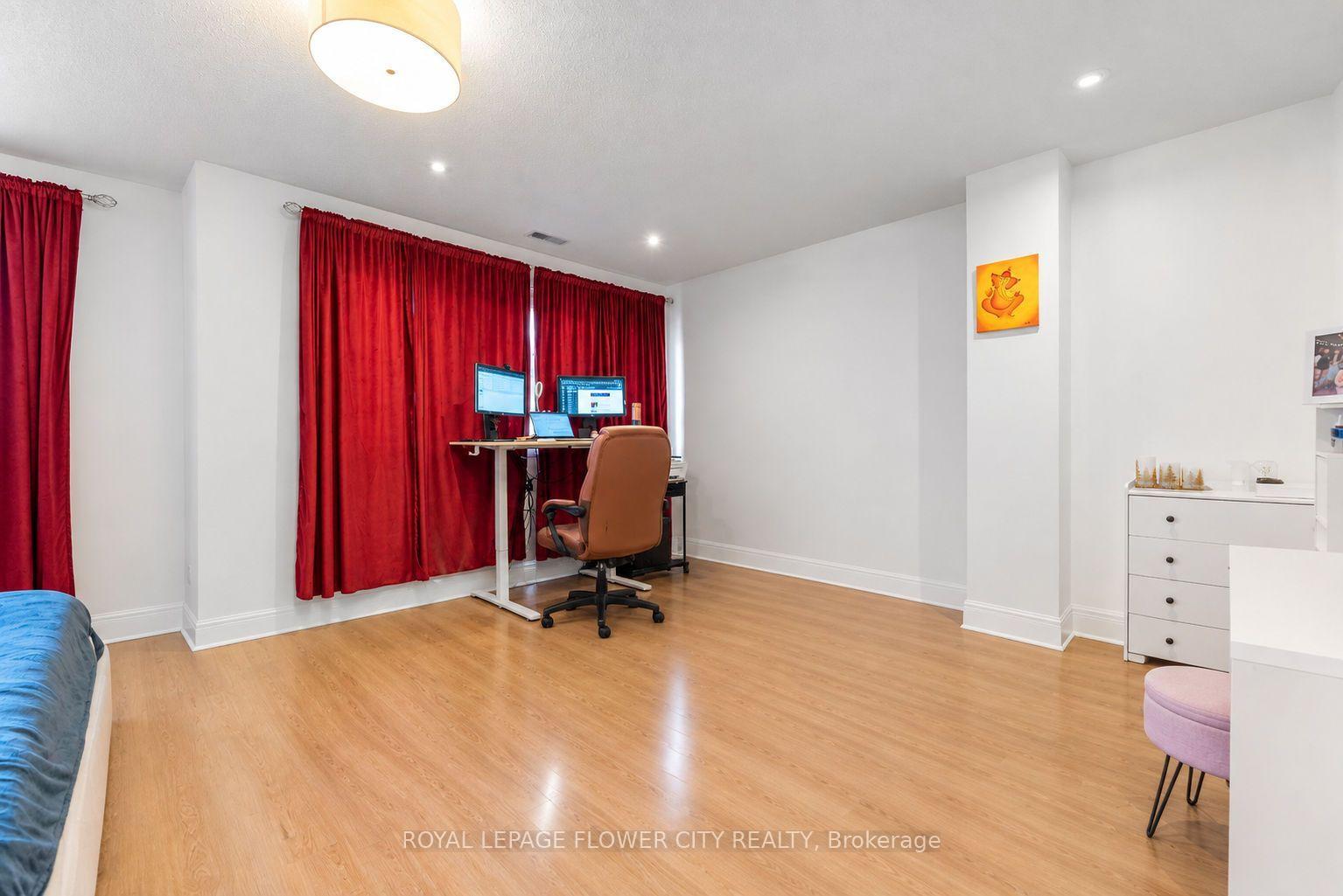 Photo 11 of Unit 423, 1400 The Esplanade, Pickering, Town Centre — HOMEH