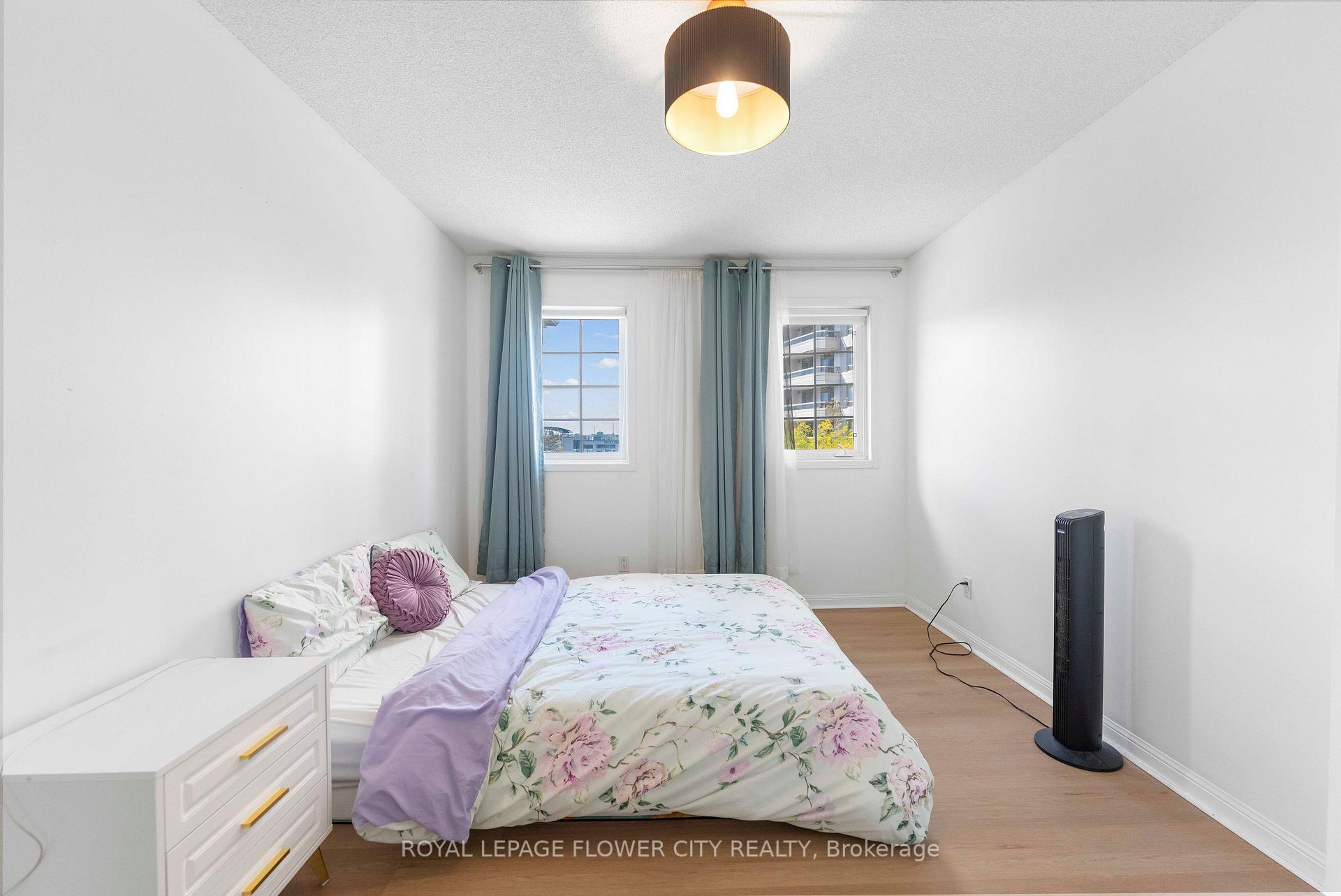 Photo 17 of Unit 423, 1400 The Esplanade, Pickering, Town Centre — HOMEH