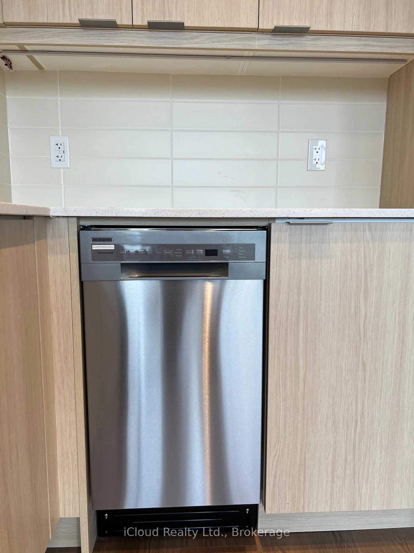 Photo 6 of Unit 1011 B, 125 Nipissing Road, Milton, Timberlea — HOMEH