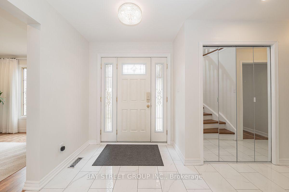 Photo 3 of 338 Prince Of Wales Drive, Whitby, Blue Grass Meadows — HOMEH