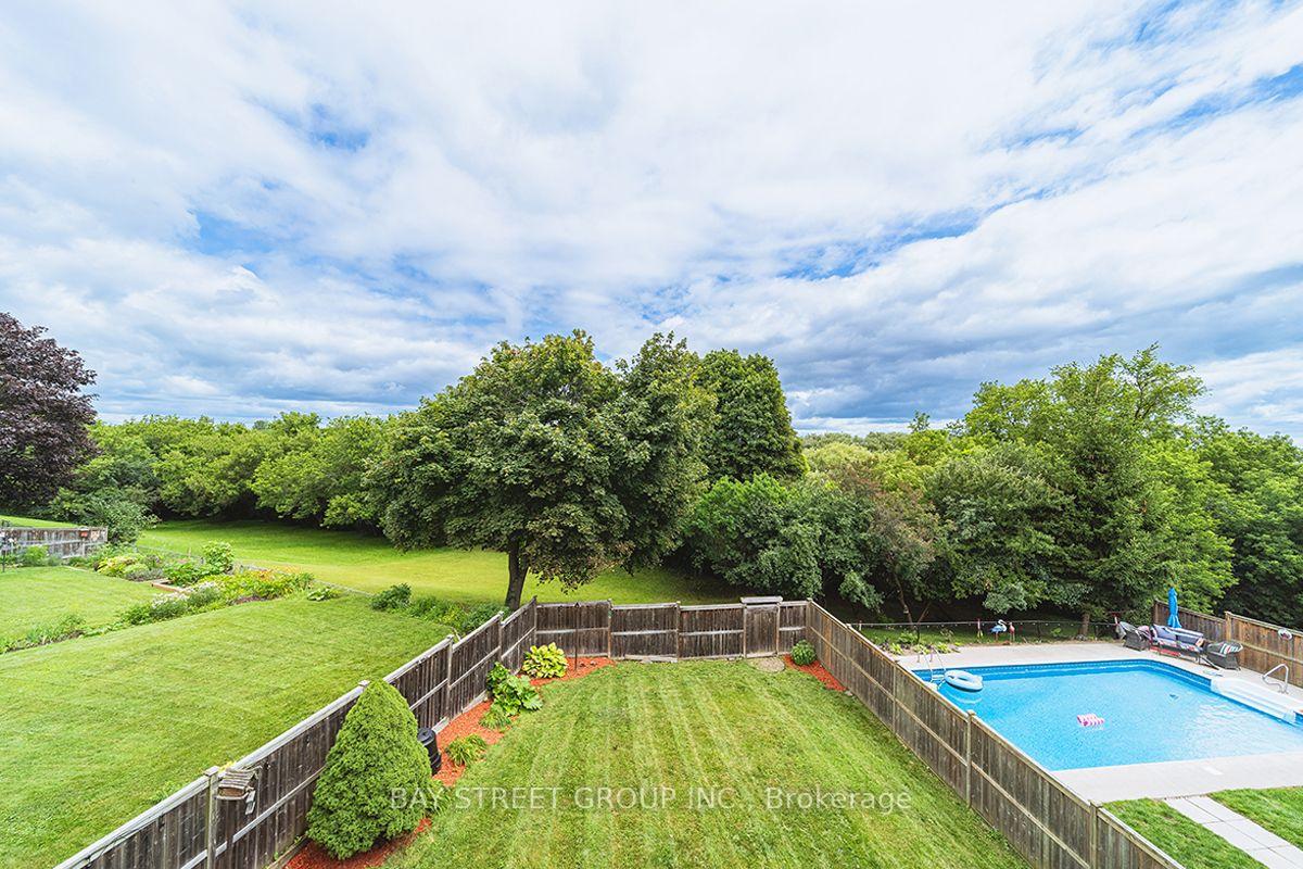 Photo 18 of 338 Prince Of Wales Drive, Whitby, Blue Grass Meadows — HOMEH