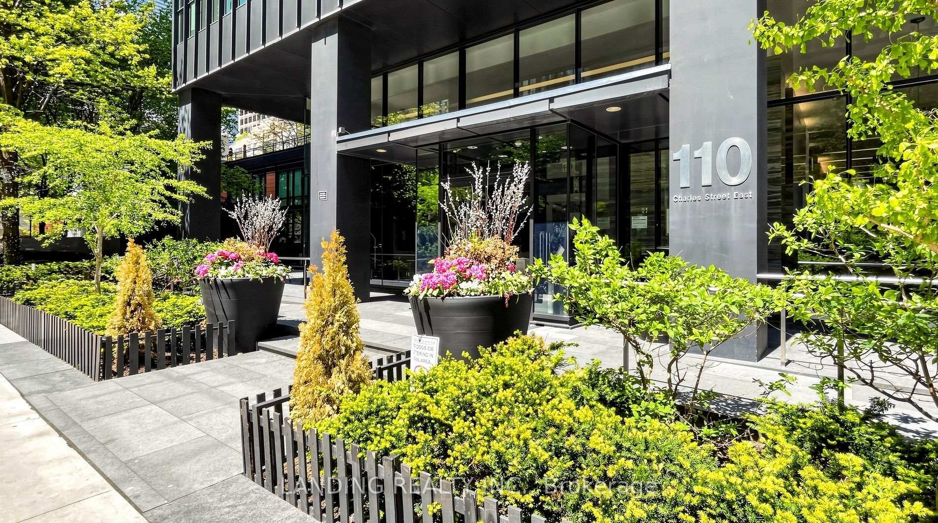 Photo 3 of Unit 3404, 110 Charles Street E, Toronto, Church-Yonge Corridor — HOMEH