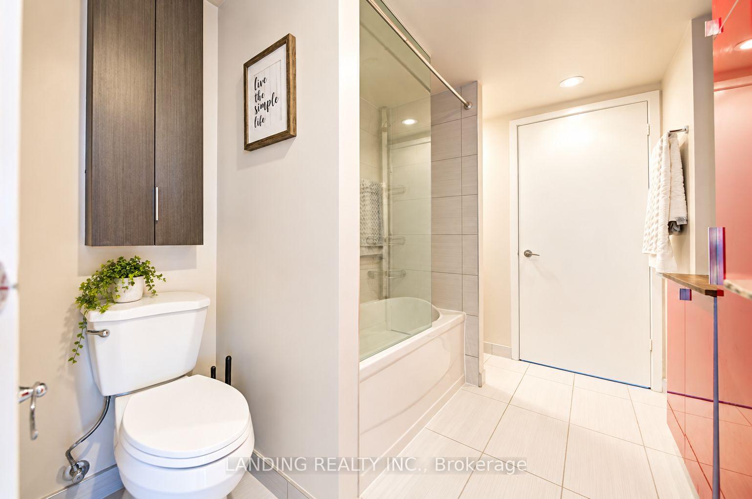 Photo 18 of Unit 3404, 110 Charles Street E, Toronto, Church-Yonge Corridor — HOMEH