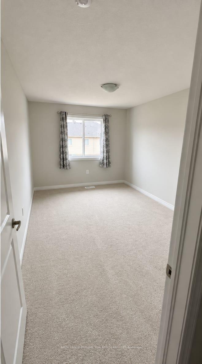 Photo 6 of 30 Linden Park Lane, Hamilton, Hill Park — HOMEH