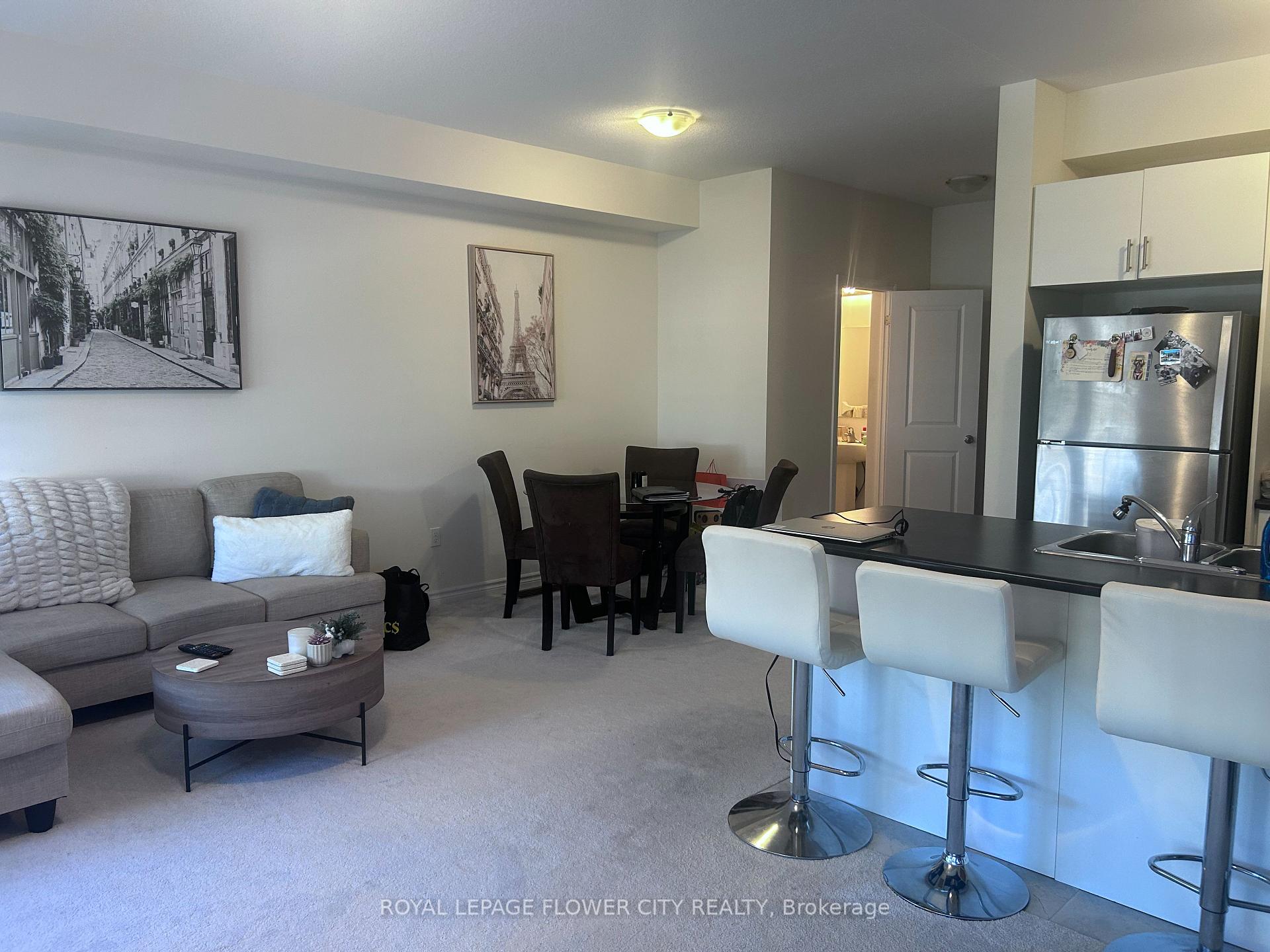 Photo 5 of Unit 11, 88 De Corso Drive, Guelph, Kortright East — HOMEH