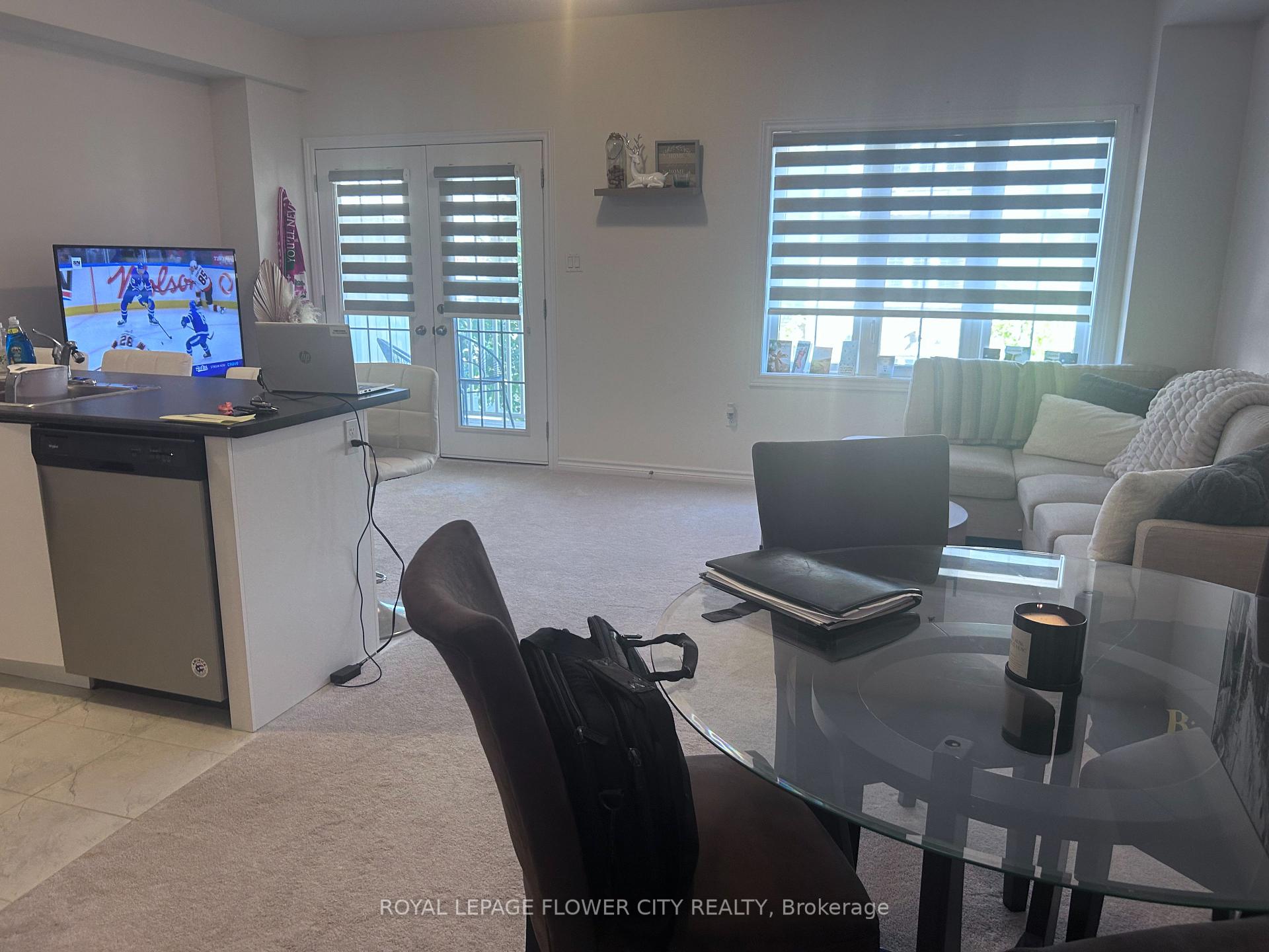 Photo 6 of Unit 11, 88 De Corso Drive, Guelph, Kortright East — HOMEH