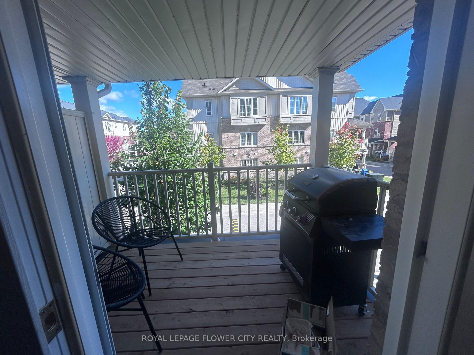 Photo 8 of Unit 11, 88 De Corso Drive, Guelph, Kortright East — HOMEH