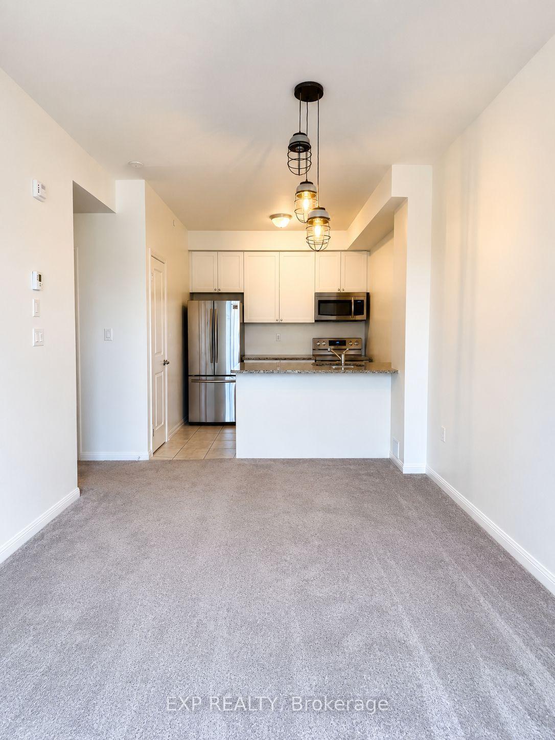 Photo 4 of Unit 124, 80 Aspen Springs Drive, Clarington, Bowmanville — HOMEH