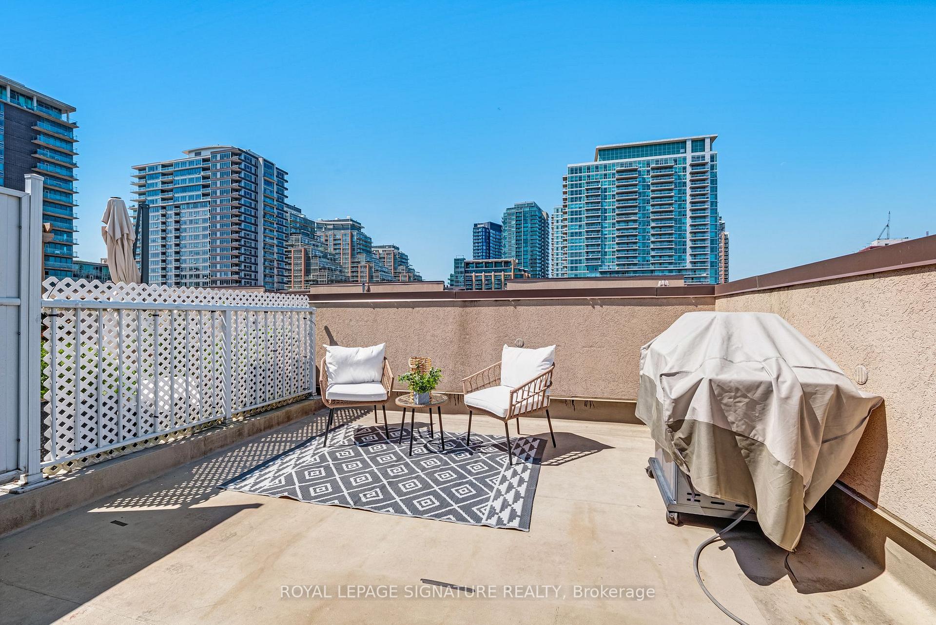 Photo 3 of Unit 343, 30 Western Battery Road, Toronto, Niagara — HOMEH