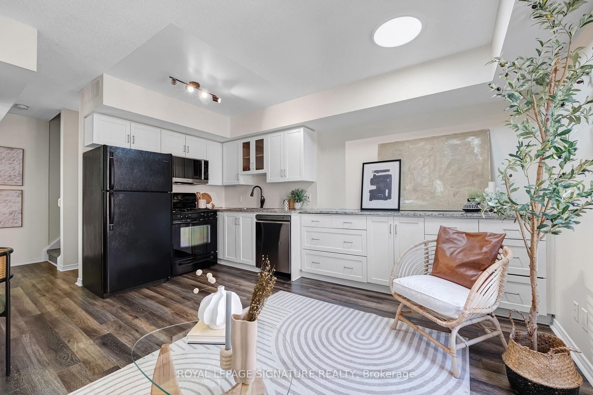 Photo 6 of Unit 343, 30 Western Battery Road, Toronto, Niagara — HOMEH