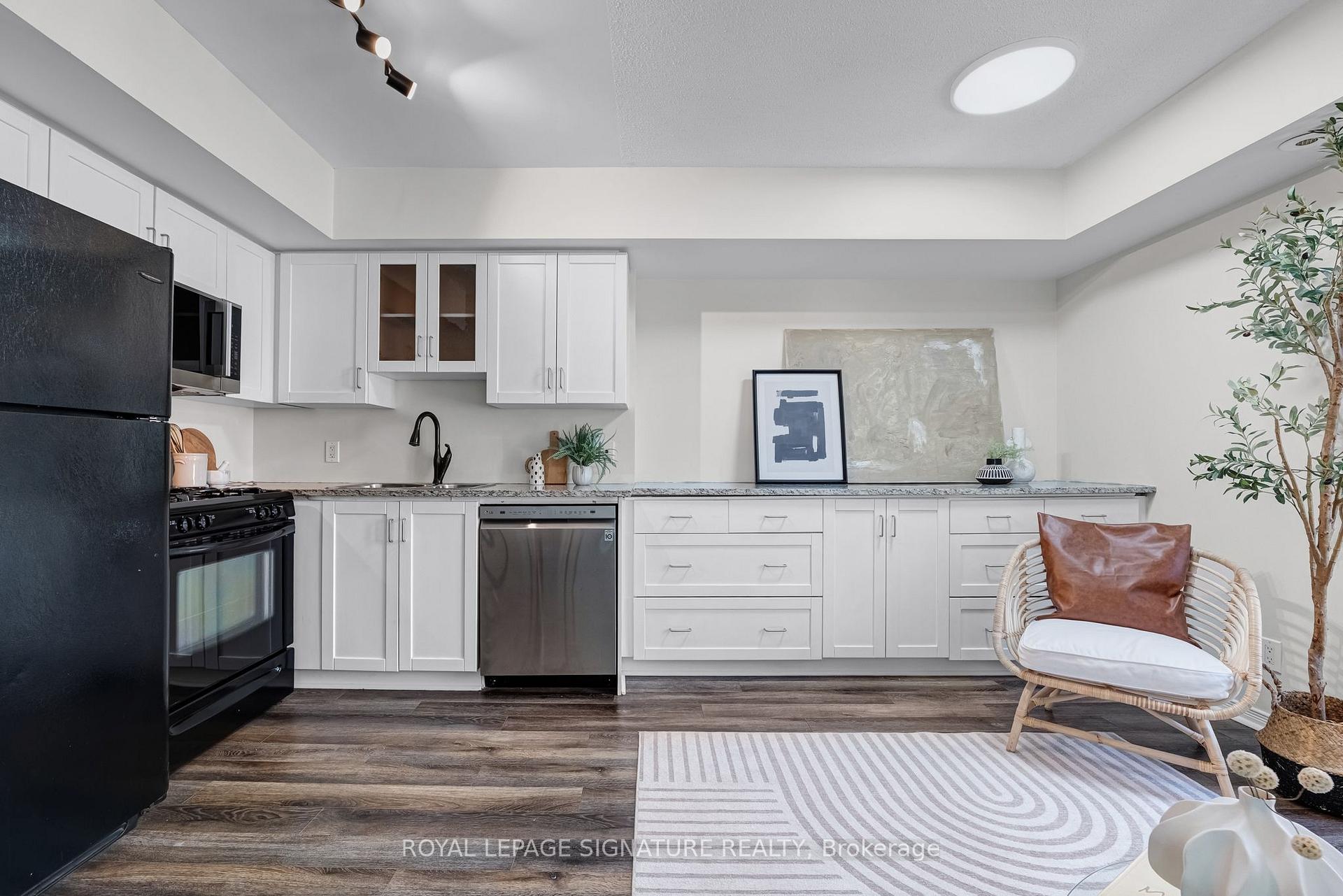 Photo 7 of Unit 343, 30 Western Battery Road, Toronto, Niagara — HOMEH