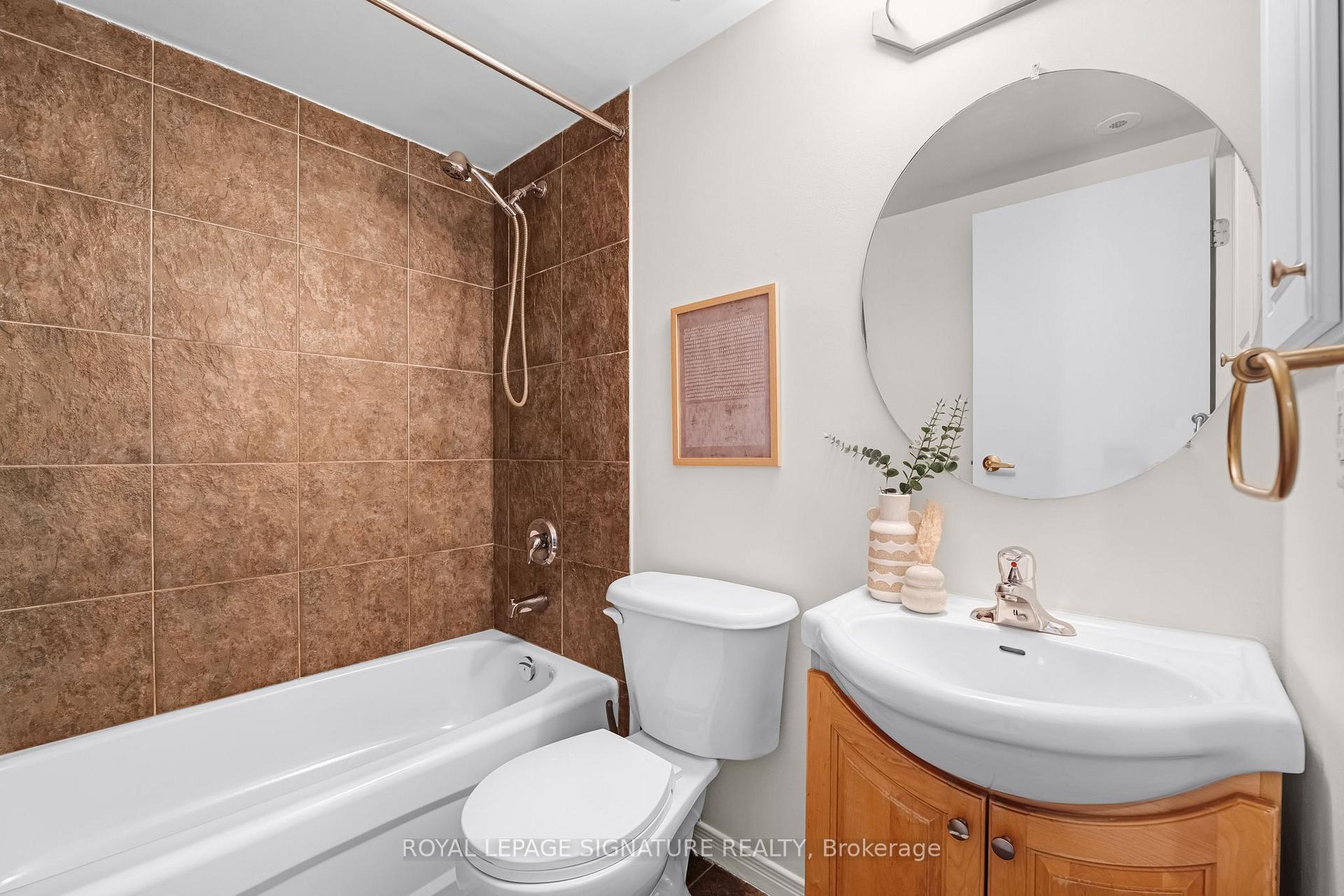 Photo 13 of Unit 343, 30 Western Battery Road, Toronto, Niagara — HOMEH