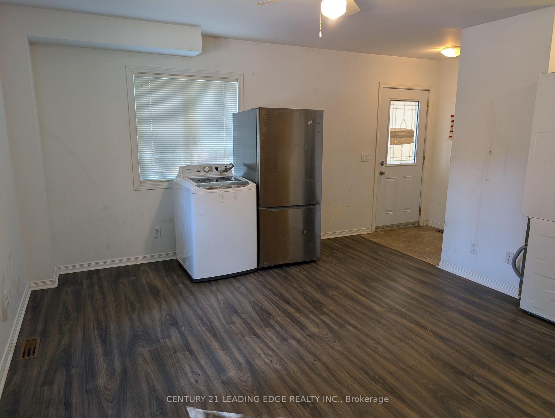 Photo 5 of Unit 3, 736 Kingston Road, Toronto, East End-Danforth — HOMEH